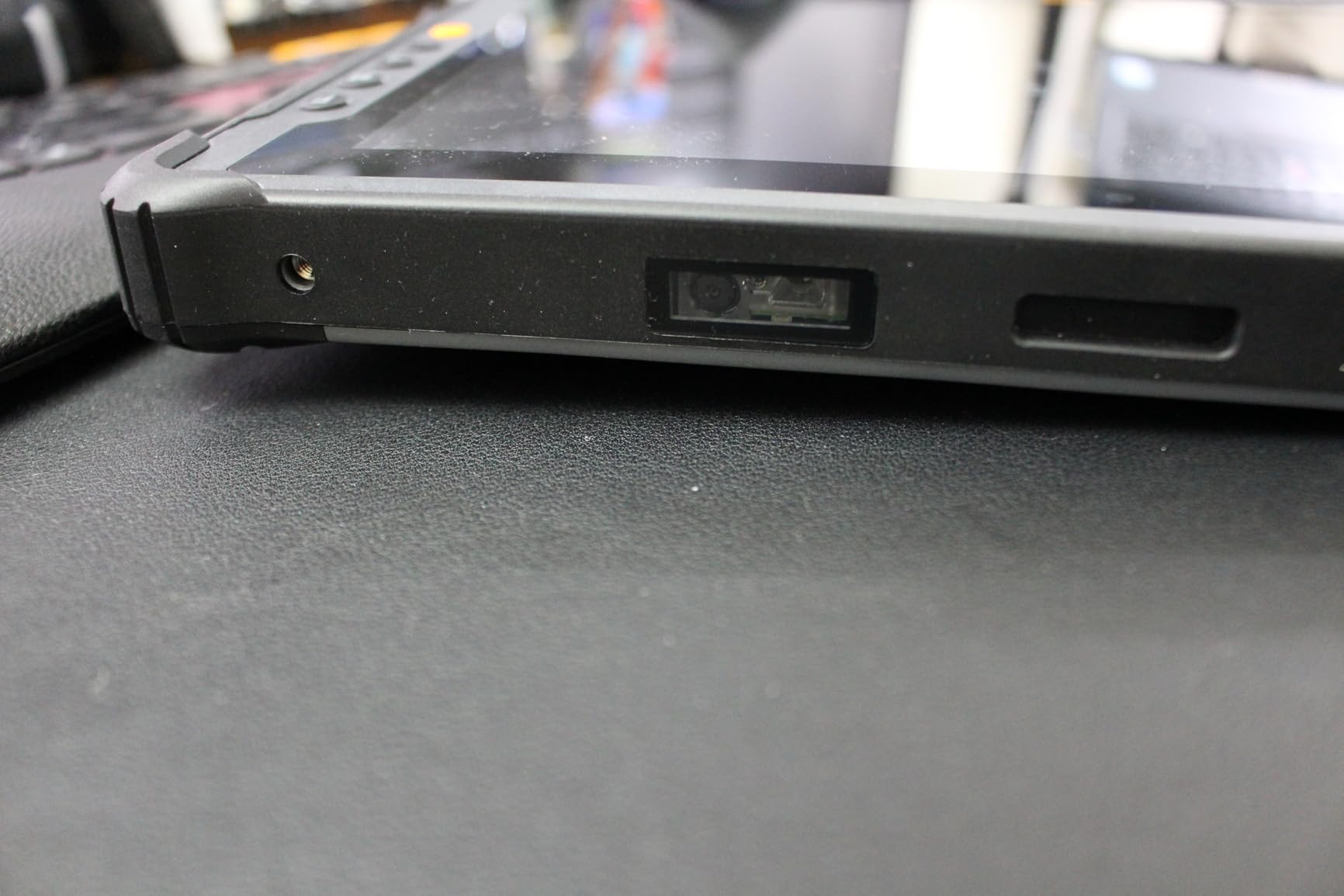 ONERugged Rugged Tablet with Barcode Scanner M10J, 10.1 inch Windows 11 Pro Enterprise Tablet w/Honeywell N4680 Scan Engine, 1D/2D QR Inventory Scanner, 8GB+128GB Industrial Work PC customer photo 1