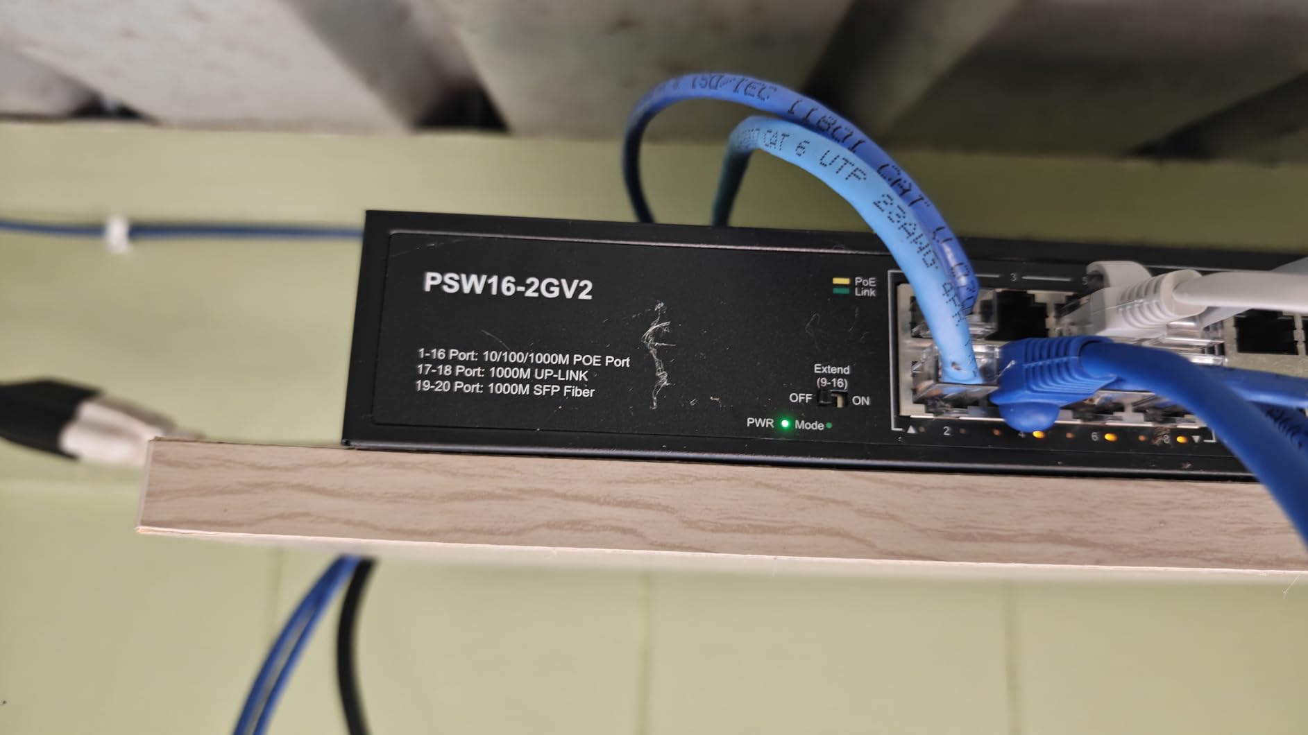 8 Port 2.5G Gigabit PoE Web Managed Switch with 10G SFP, IEEE 802.3af/at PoE 135W, Support WiFi6 AP, NAS, PoE Camera NVR customer photo 1