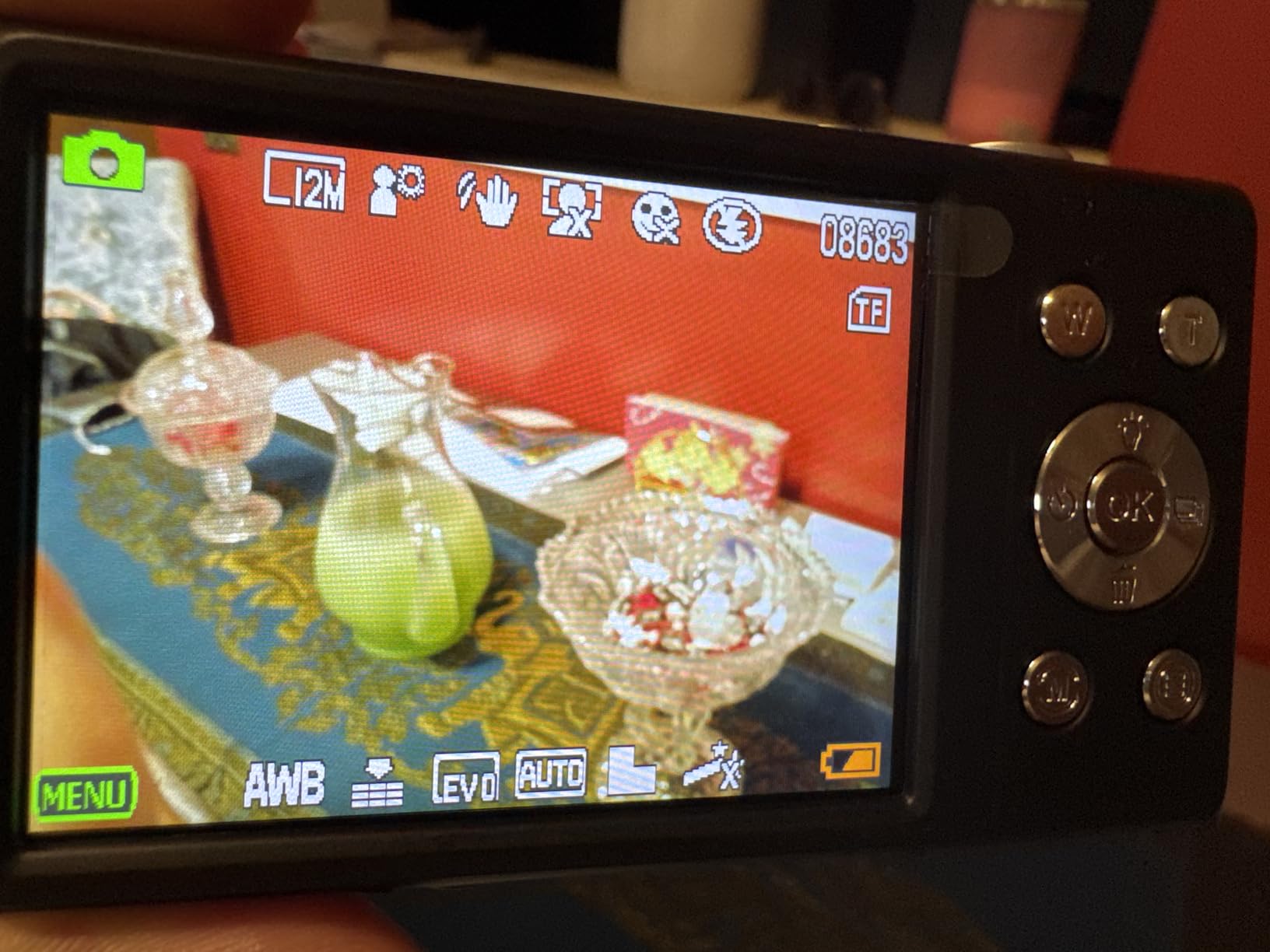 Digital Camera, Autofocus 4K Vlogging Camera for Photography with 32GB Card, 48MP Portable Compact Point and Shoot Digital Camera for Teens Adult Beginner with 16X Zoom, Anti-Shake, 2 Batteries, White customer photo 1