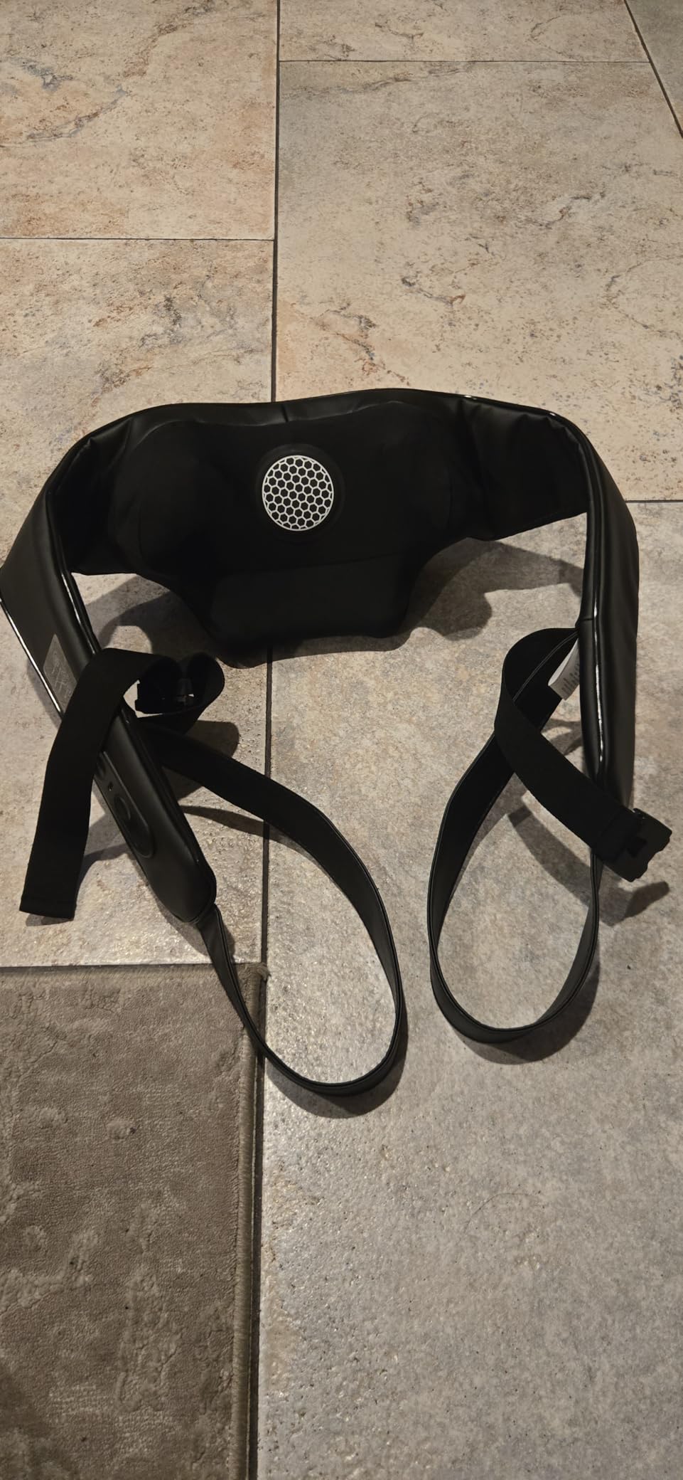 Neck and Shoulder Massager with Heat, Cordless Back and Neck Massager, Upgraded Graphene Heating, 4D Shiatsu Deep Kneading Massage for Shoulder, Back, Leg, Pain Relief customer photo 1