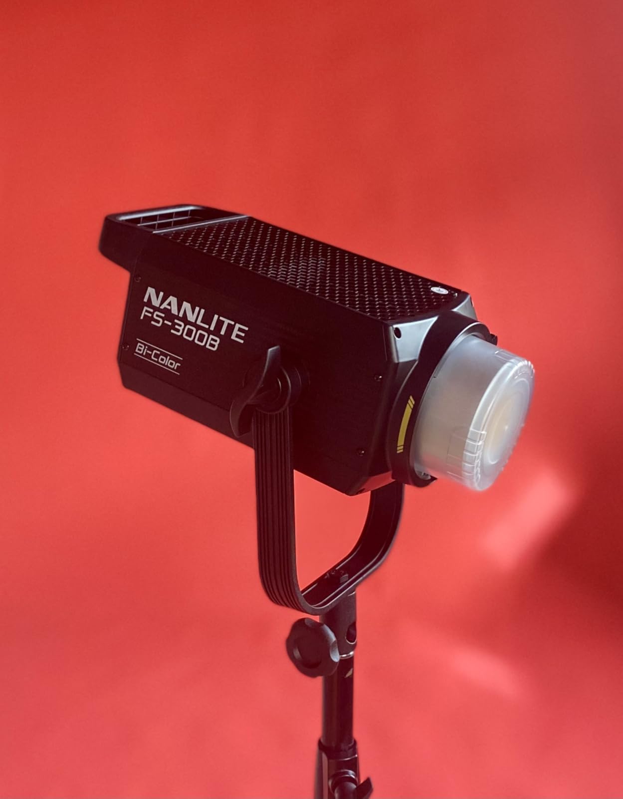 Nanlite FS-300B 350W Bi-Color LED Spotlight-2700K-6500K Adjustable CRI 96, App Control, Led Video Light Bowens Mount for Photography/Videography/YouTube/TikTok Content Creation & Live Streaming customer photo 2