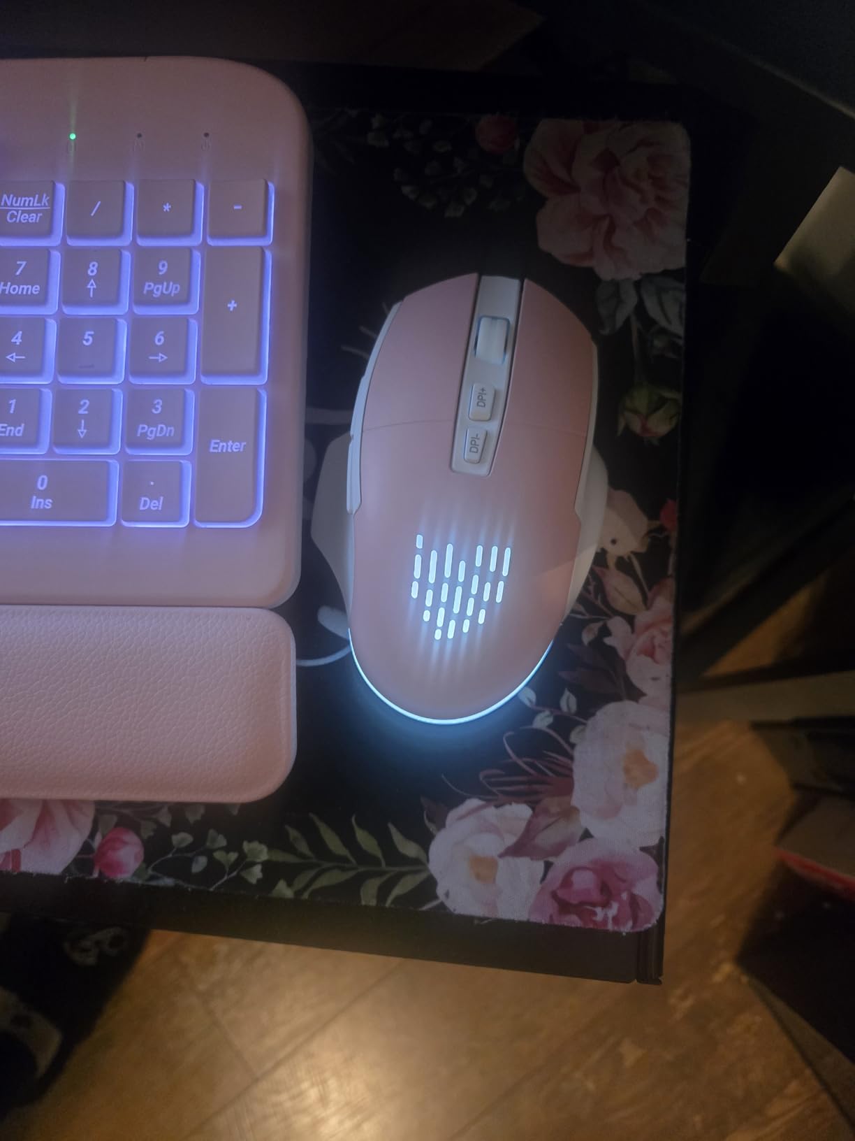 SABLUTE Ergonomic Wireless Keyboard and Mouse Combo - Wave Keyboard with Soft Leather Wrist Rest, Resistant Keys, RGB Backlit Rechargeable Set for PC/Mac/Chromebook (Black) customer photo 2