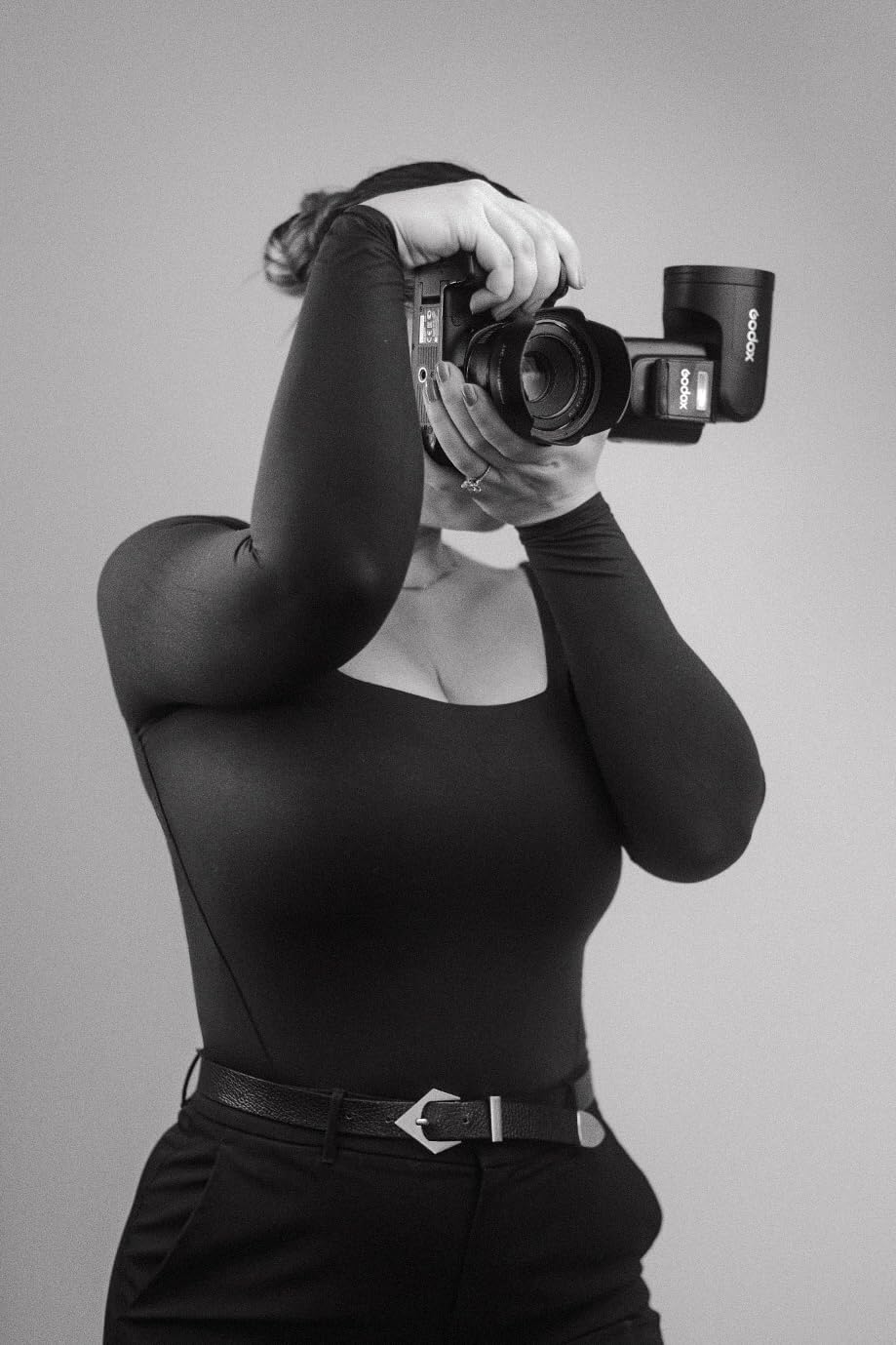 Godox V1 Pro-S V1Pro-S Flash for Sony Flash Speedlite, 76Ws TTL 1/8000 HSS, 500 Full Power Flashes, 1.3s Recycle, 2980mAh Li-ion Battery, LED Modeling Lamp (USA Version) customer photo 1