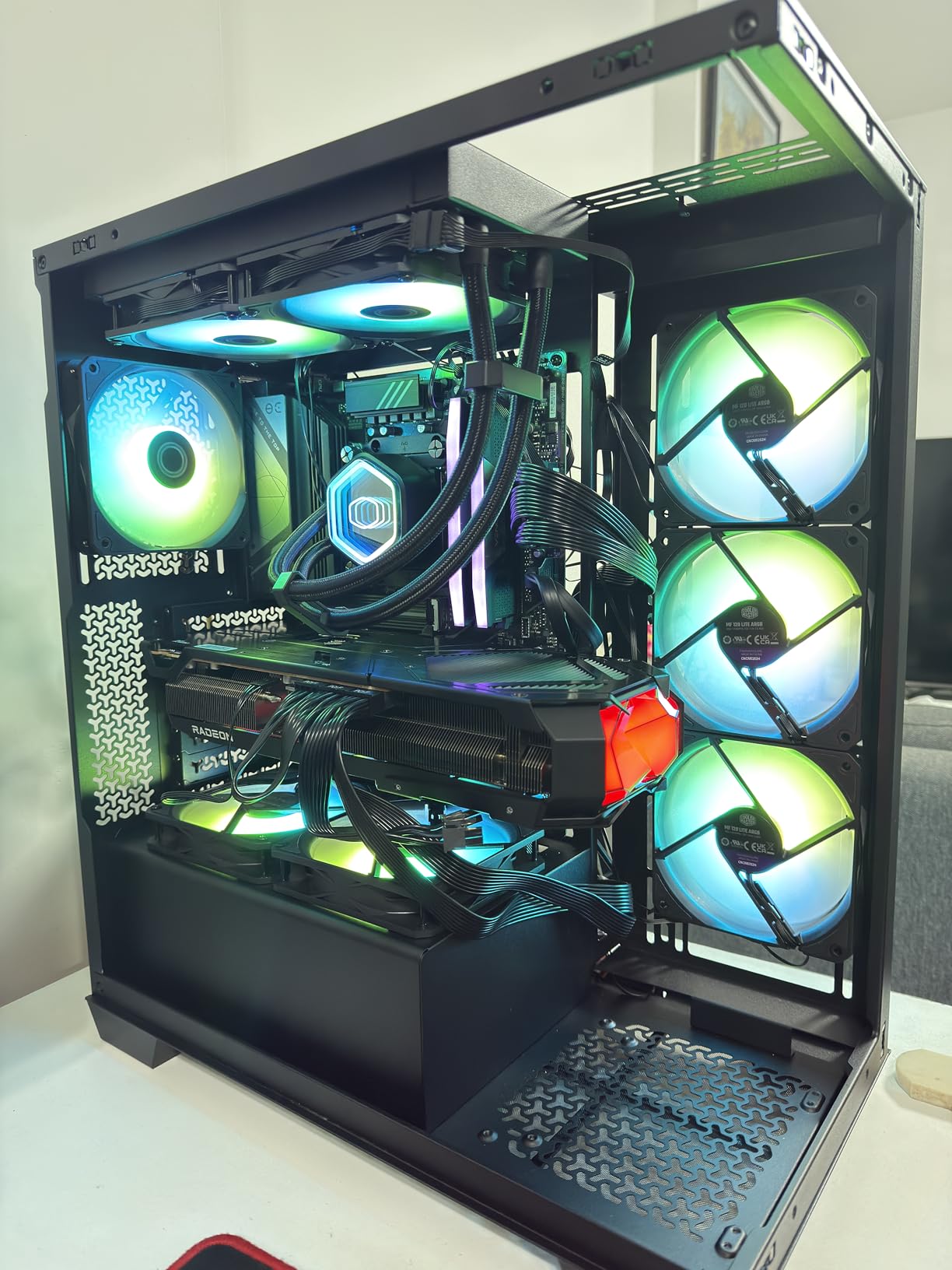 Cooler Master MF120 Lite 120mm PC Case Fan 3-Pack, aRGB Lighting, aRGB Splitter, Dynamic PWM 1,750 RPM, Air Balance Blades customer photo 1