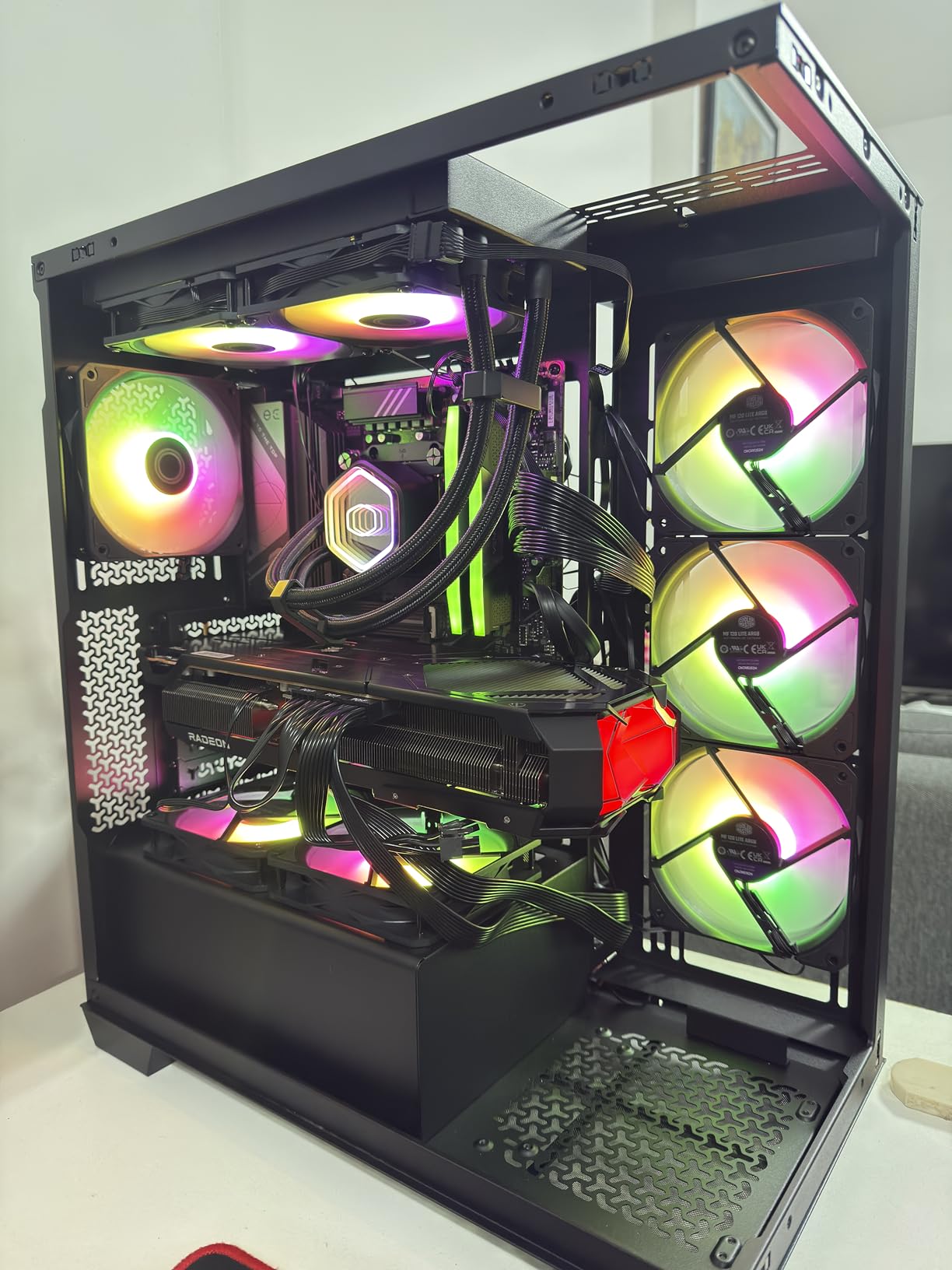 Cooler Master MF120 Lite 120mm PC Case Fan 3-Pack, aRGB Lighting, aRGB Splitter, Dynamic PWM 1,750 RPM, Air Balance Blades customer photo 2