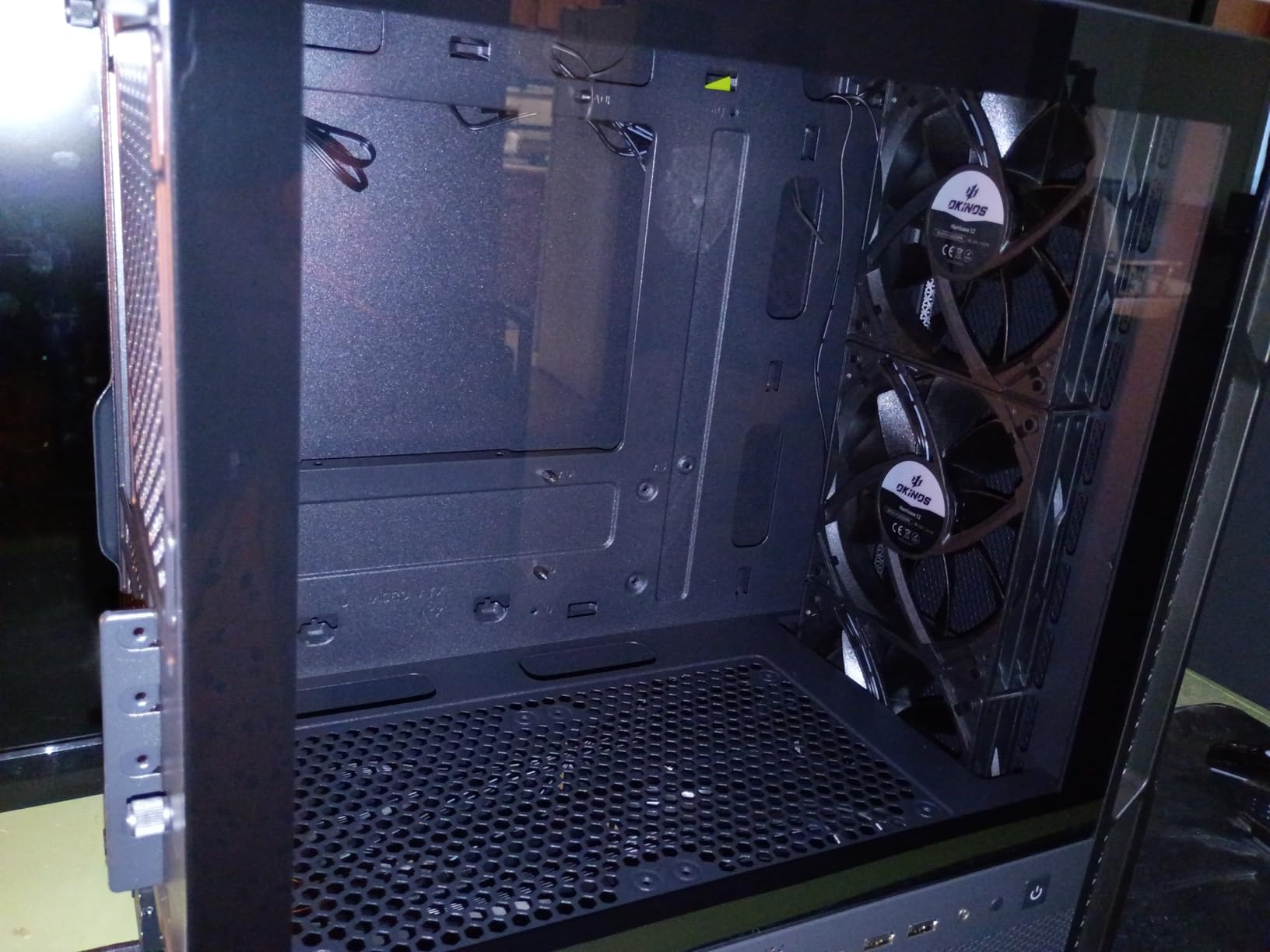 Genuine Walnut Wood Micro ATX Case, MATX PC Case with 4 x 120mm 3 Pin Non-PWM Case Fans Pre-Installed, Temper Glass Side Panel, with Type-C, Black, Cypress 3 Wood customer photo 2