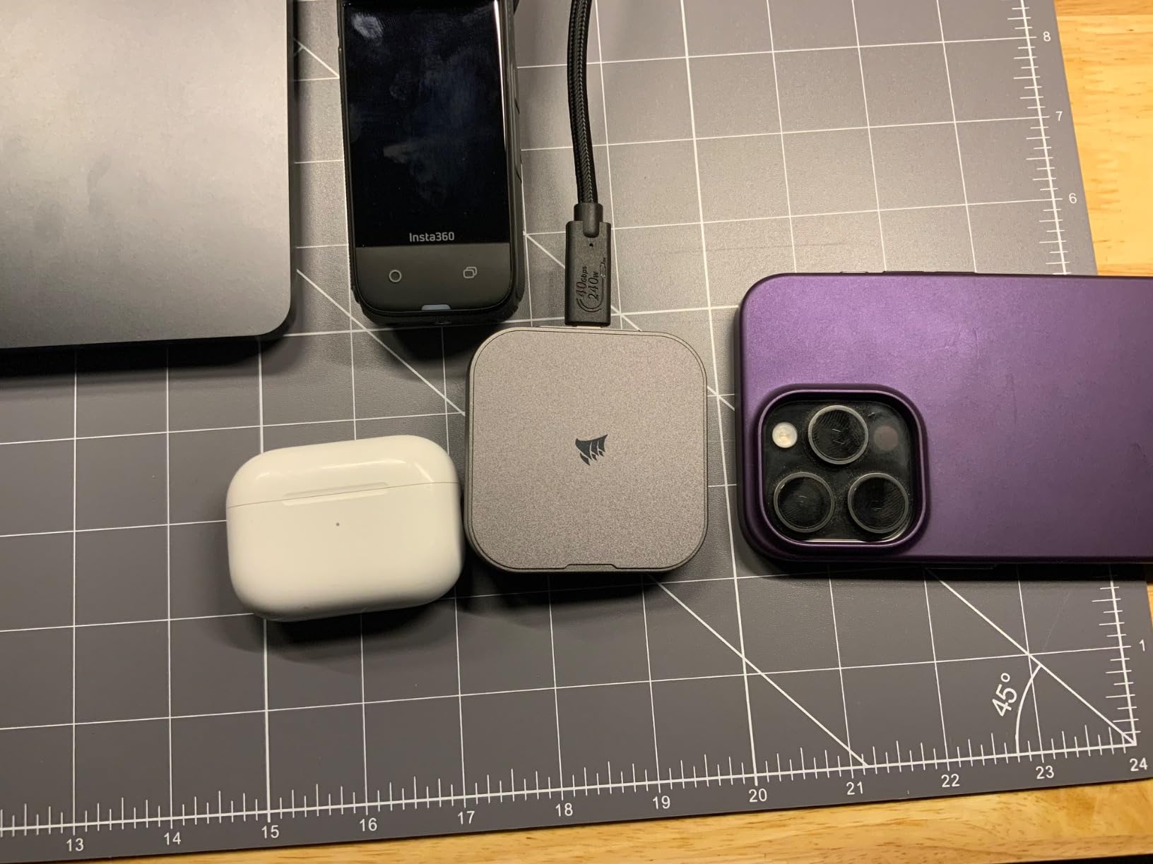 Corsair EX400U 2TB USB4 Portable External Type-C SSD - Up to 4000MB/s Read, 3600MB/s Write customer photo 1