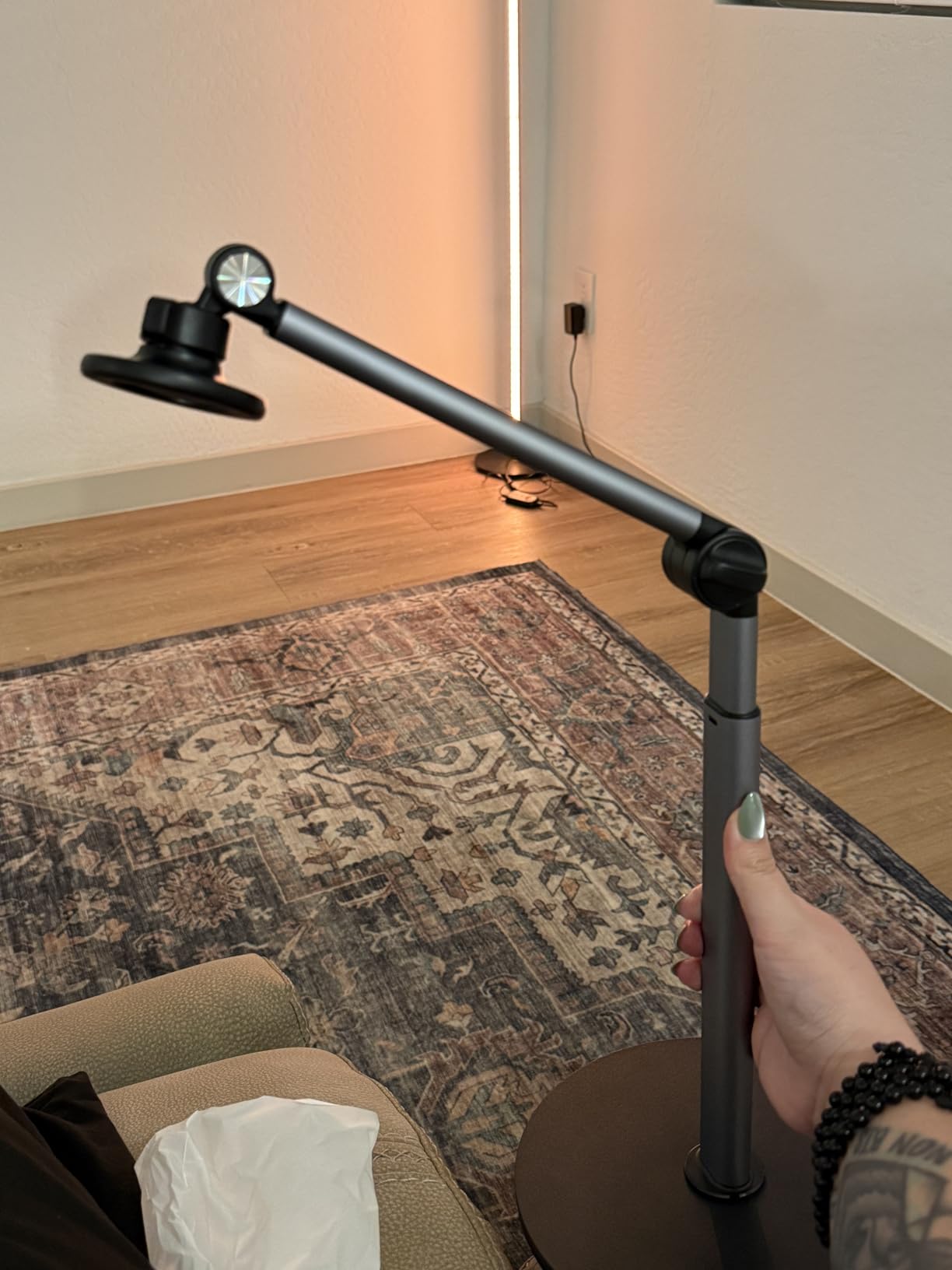 yAyusi Heavy Duty Aluminum Overhead Tripod for iPhone, 13.7 in Long Overhead Phone Mount, Flexible Articulating Arm Phone Mount for Desk for Live Streaming, Meeting, Cooking customer photo 1