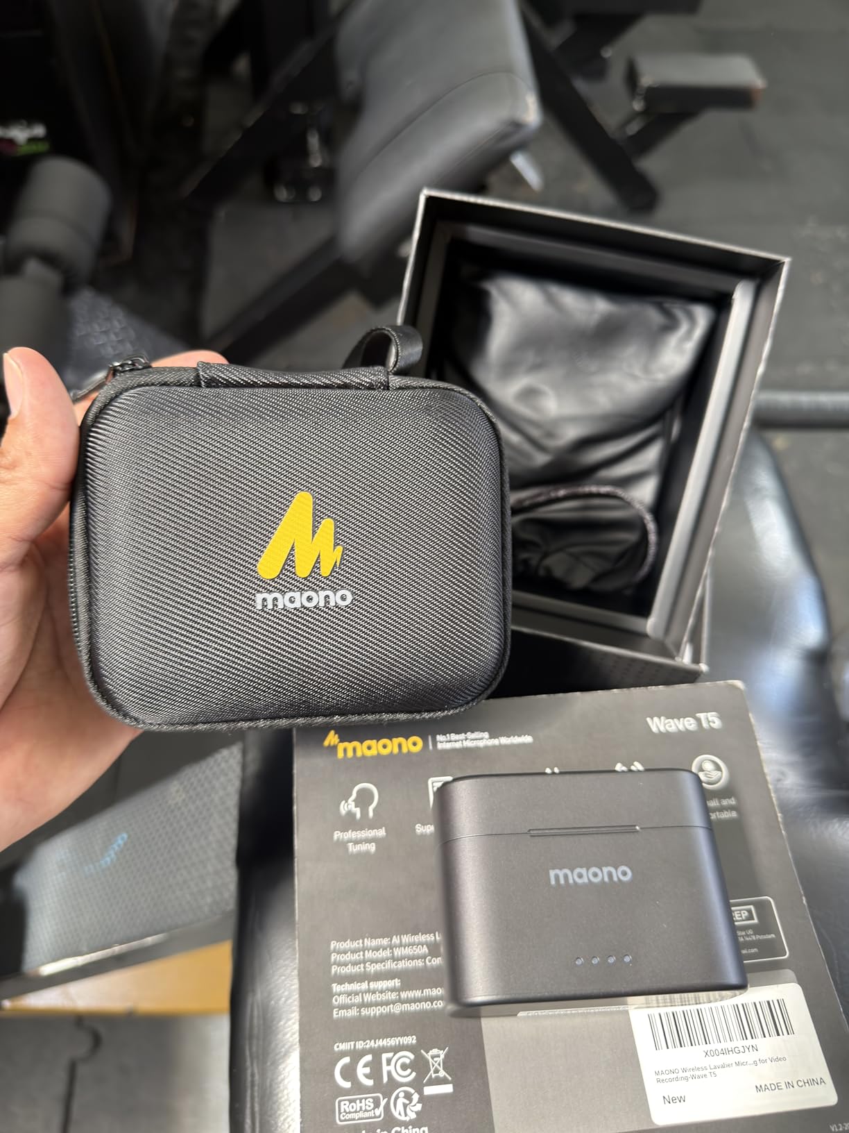 MAONO Wireless Lavalier Microphone for iPhone/Android/Camera/PC, Mini Lapel Mic with 48khz 24bit, Voice Filter, Noise Cancellation, 30h Battery, USB-C/Lightning Plug for Video Recording - Wave T5 customer photo 1
