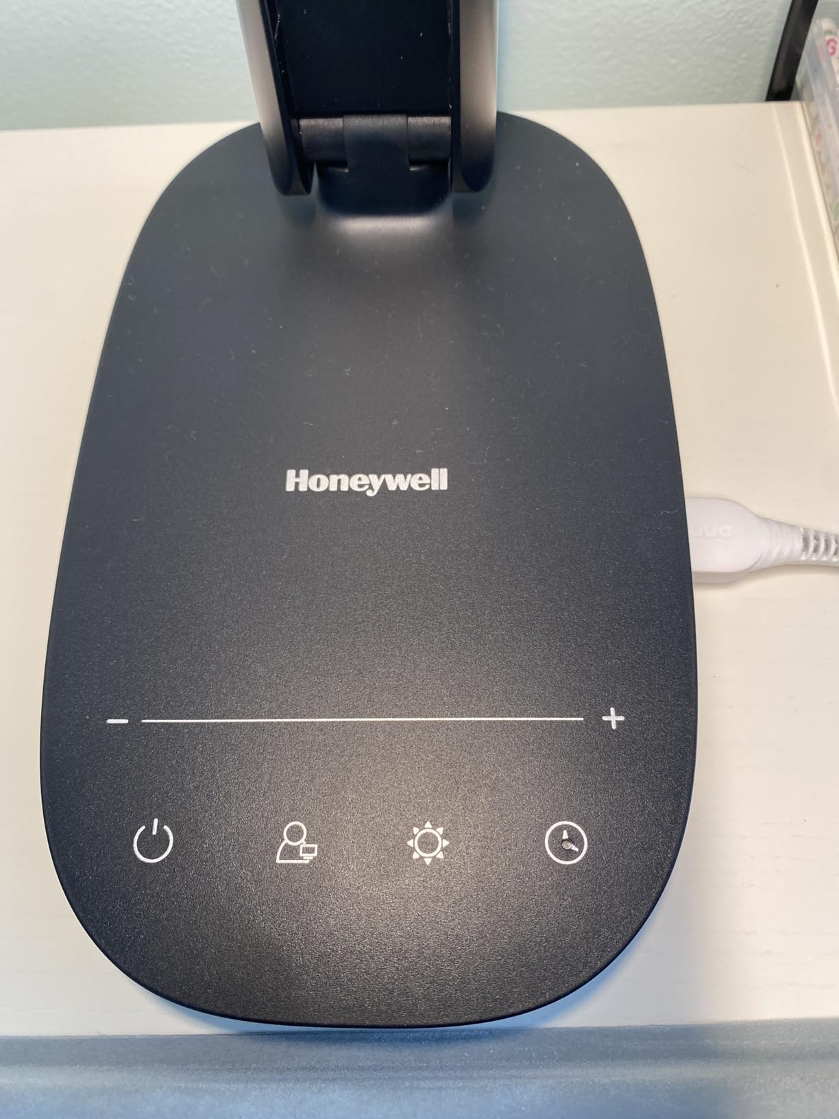 Honeywell LED Desk Lamp for Home Office, Eye-Caring Light with 4 Color Modes & Touch Control, USB A+C Charging Ports, Adjustable Rotating Head with Timer for Reading, Bedroom & Small Desks customer photo 1