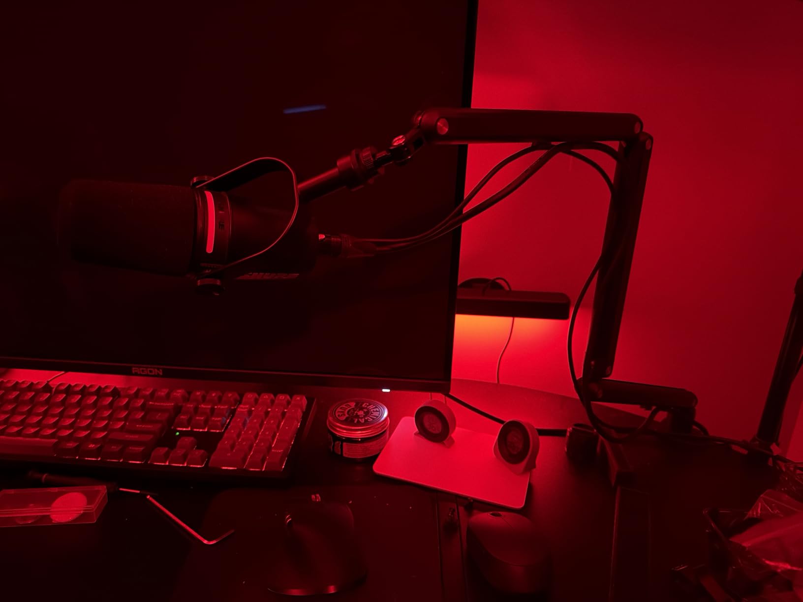 TODI Mic Arm for Lightweight Mics, Microphone Arm Rotatable, Storable Desk Mic Stand for Bear 3LB with Mount Clamp, Mic Stand Boom Arm with Cable Channel with 3/8'' 5/8'' Thread for Podcast, Gaming customer photo 2