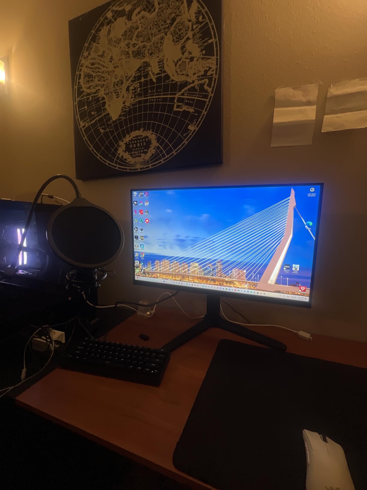 CRUA 27-inch 540Hz Gaming Monitor, IPS FHD 1920x1080P, AMD FreeSync, 120% sRGB, Height/Pivot/Rotating/Tilt Adjustable Vertical Monitor, HDMI 2.1 + DP 1.4, Wall Mount Install-Black customer photo 2