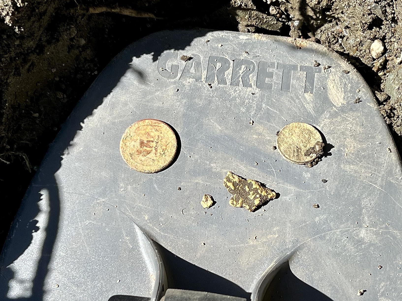 Garrett Axiom Lite Gold Metal Detector - Small Gold Nugget Metal Detector - Made in The USA - Lightweight, Rechargeable, Includes 11x7 Mono Coil, Cover, Cable & Bag customer photo 2