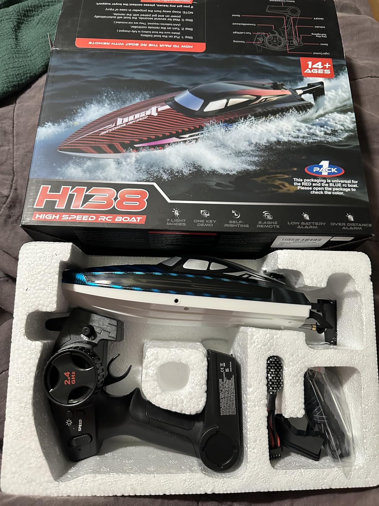 30KMH RC Remote Control Boat with 7 LED Light Modes Waterproof Electric Fast Speed Boat for Adults Kids 8-12 customer photo 2