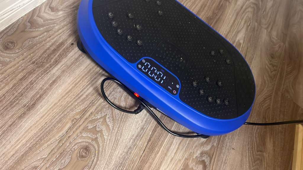 Vibration Plate Exercise Machine, Vibrating Fitness Platform, Full Body Shaker Workout Equipment, Bluetooth Power Shaping Vibrate Plate, Board Sport for Home Exercise Gym customer photo 1