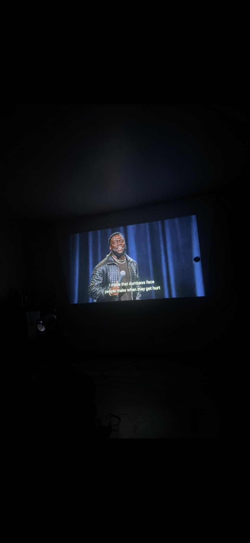 【Auto Focus&1080P】Magcubic Mini Smart Projector with 4K Support, Portable Projector with Wifi and Bluetooth, 5W Speaker, Built in Apps, Voice Control, Outdoor Movie Projector customer photo 1