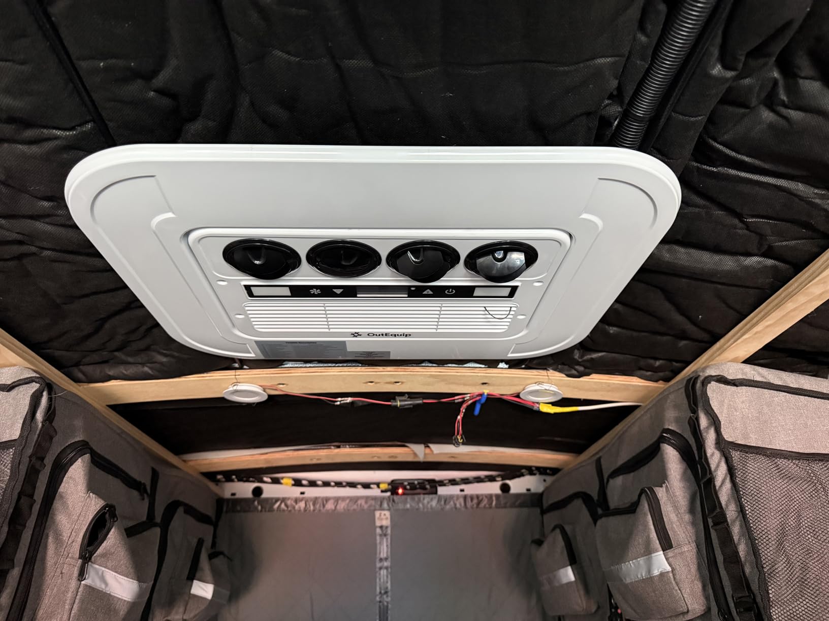 RV Air Conditioner, 12V 10000 BTU Rooftop Air Conditioner for RVs, Trucks, Vans, Campers, Tractor, Low Profile Quiet AC Unit, Battery Powered (w/heater) customer photo 2
