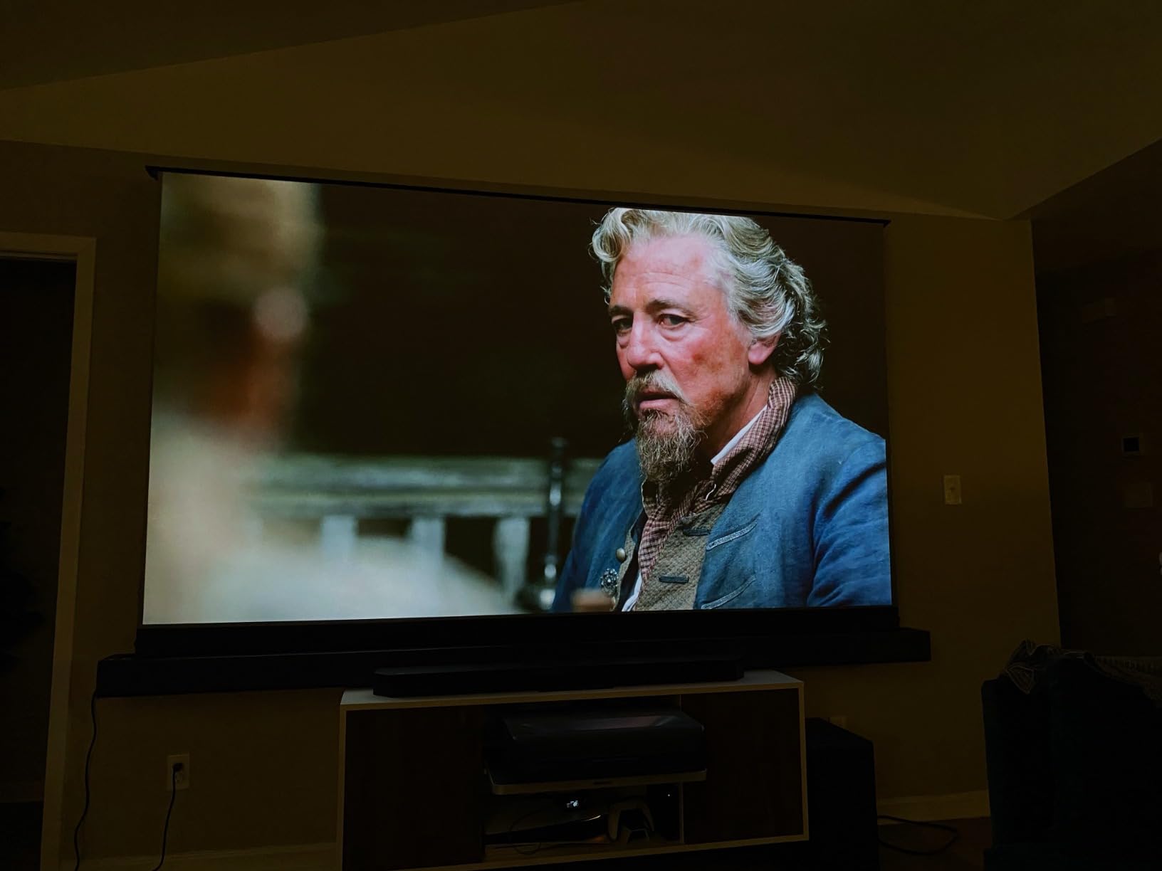 NexiGo Aurora Pro MKII, 4K Tri-Color Laser UST Projector, 30000:1 Contrast Ratio, Dynamic Iris & Laser Dimming, 0.21:1 Throw Ratio, Dolby Vision & Atmos, HDR10+, 3D, 4.2ms ~ 8ms Low Latency customer photo 2