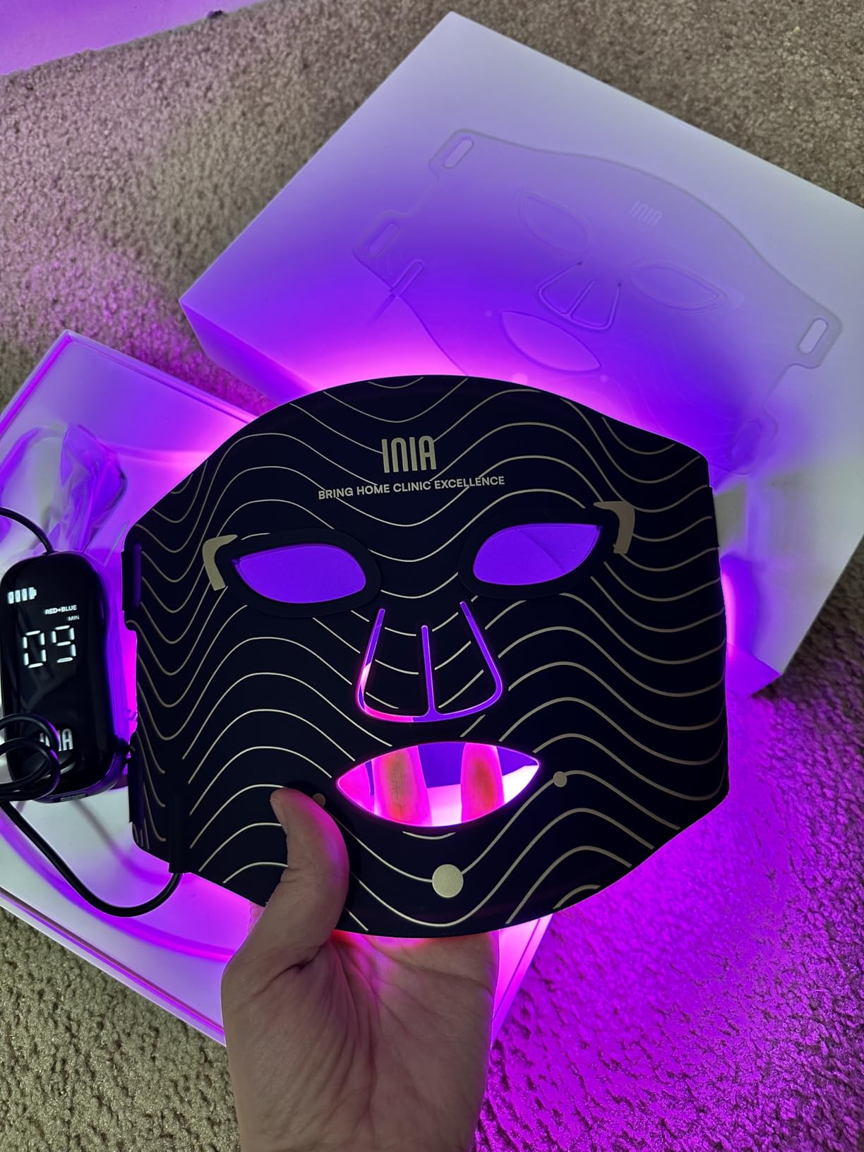 INIA Red Light Therapy Mask for Face - 4 Light Modes with 850nm NIR, Red & Blue LED Light Therapy, 2600mAh Rechargeable LED Face Mask customer photo 1