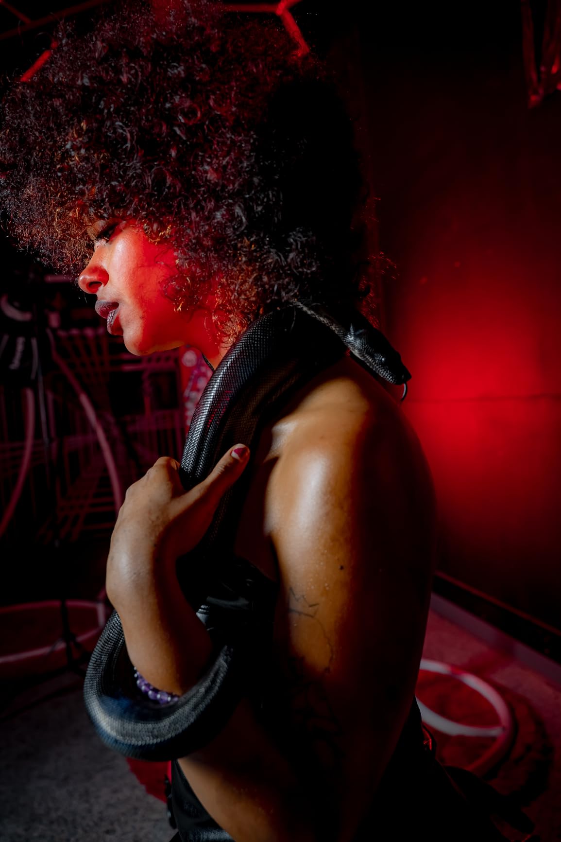 Godox ML100R 110W RGB LED Video Light, 1800K-10000K Full-Color COB Lighting, CRI 97+/TLCI 98+, APP Control customer photo 2