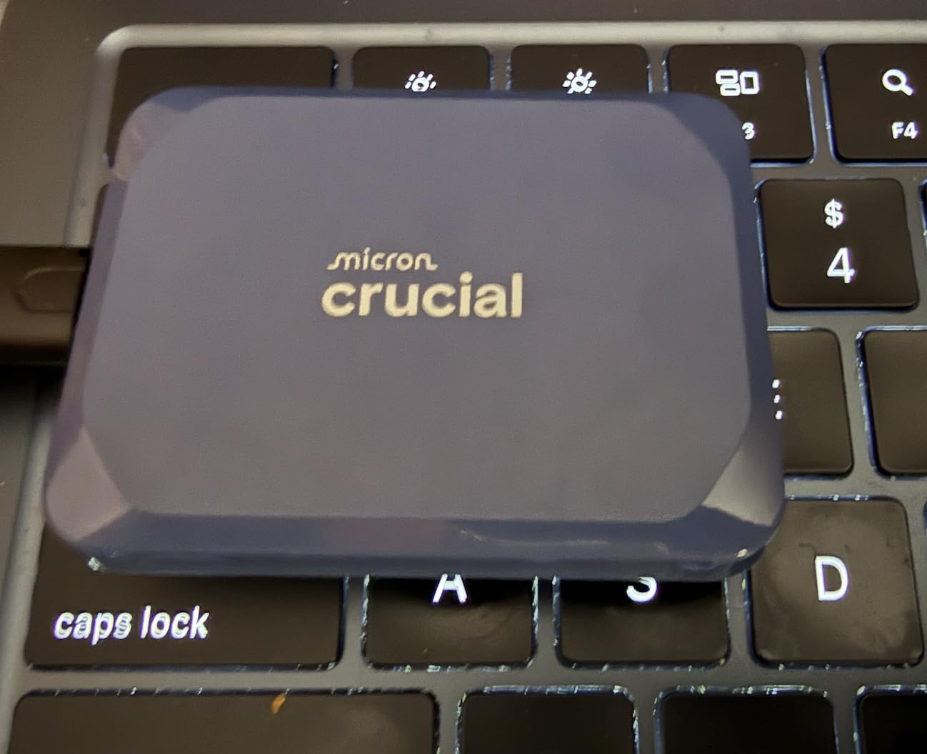 Crucial X10 2TB Portable SSD, Up to 2,100MB/s, USB 3.2 USB-C, External Solid State Drive, Compatible with Windows, Mac & Android, Durable Storage for Games, Photos & Files, Blue customer photo 1
