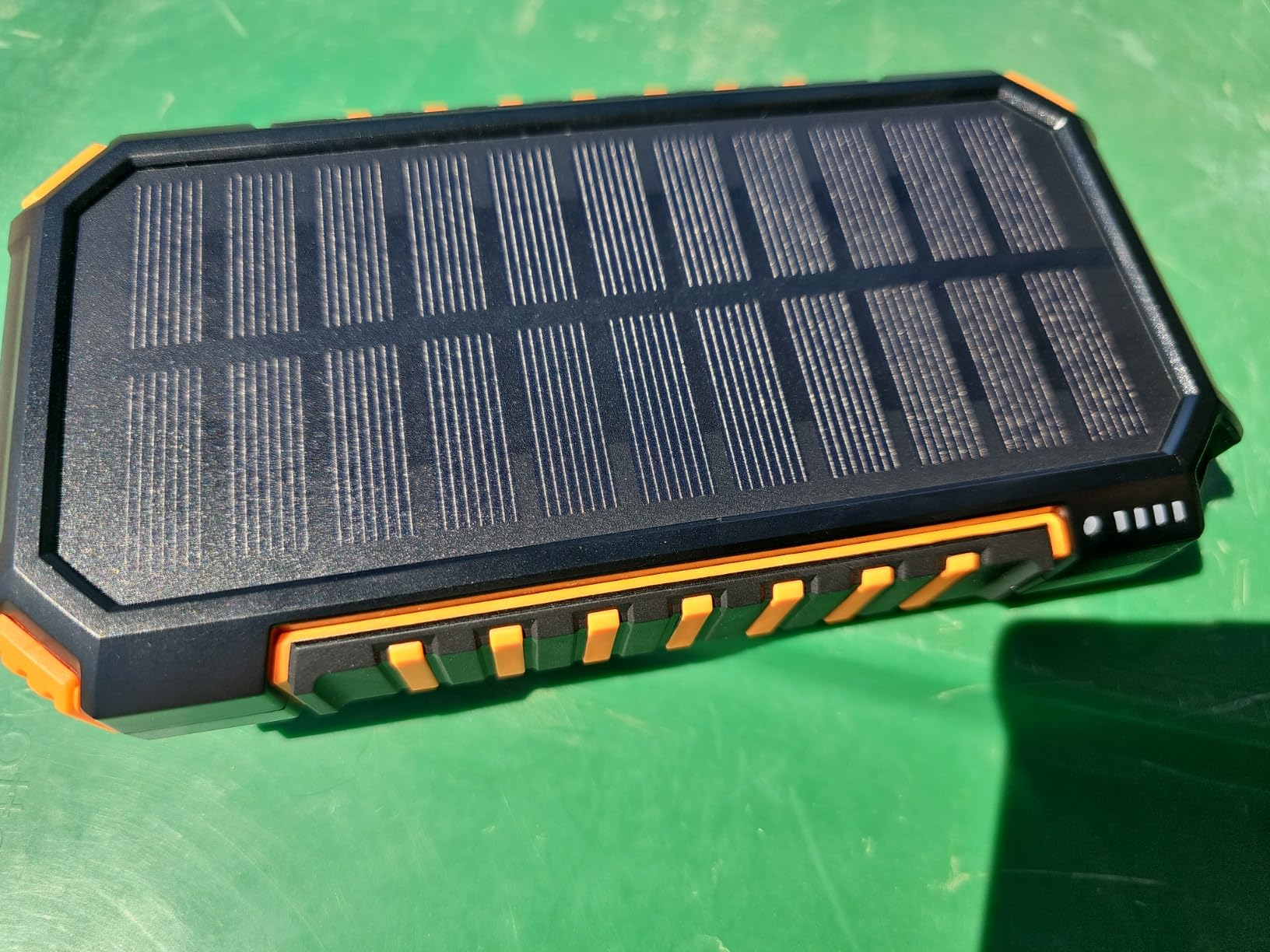 Hiluckey Solar Charger 25000mAh, Outdoor USB C Portable Power Bank with 4 Solar Panels, 3A Fast Charge customer photo 2