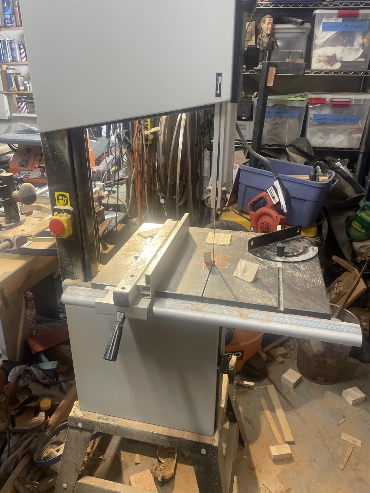 VEVOR Band Saw, 13.39-Inch, Benchtop Bandsaw with Stand, 1100W 1-1/2HP customer photo 1
