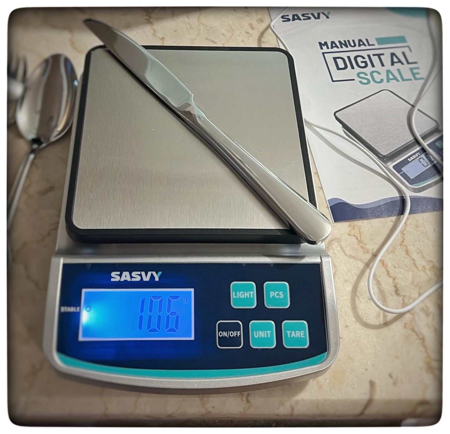 Digital Lab Scale 1000g x 0.01g oz/g/ct/DWT/tl/gn/ozt Precision Electronic Scientific Scale Analytical Balance for Laboratory Jewelry Kitchen, Includes 100g Weight and 2 x AAA Batteries customer photo 1