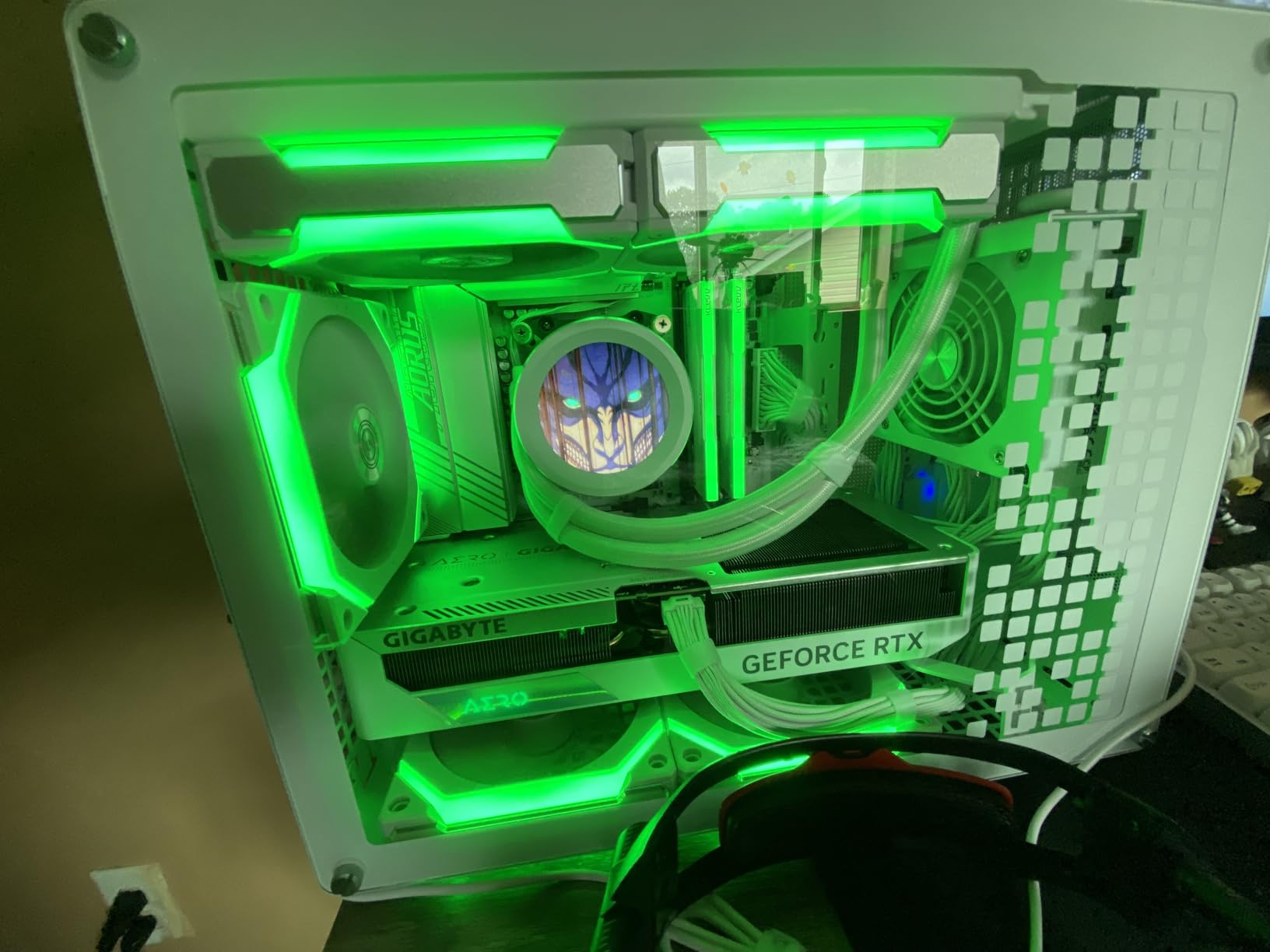 Vetroo 850W SFX Power Supply ATX 3.1 & PCIE 5.1 Ready, 80 Plus Gold Certificate Fully Modular, 90mm FDB Fan for Low-Noise Operation, SFX-to-ATX Bracket, 10-Year Warranty - Black customer photo 2