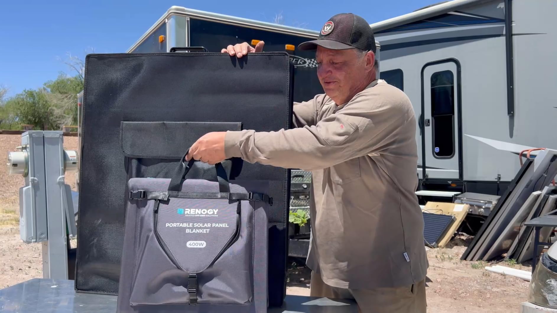 Renogy 400W Portable Solar Panel Blanket, 25% High Efficiency N-Type Foldable Solar Panel Charger for Power Station,Lightweight 16-Fold Space Save, Fast Setup for Camping, RV, Pickup, Marine Off-Grid customer photo 1