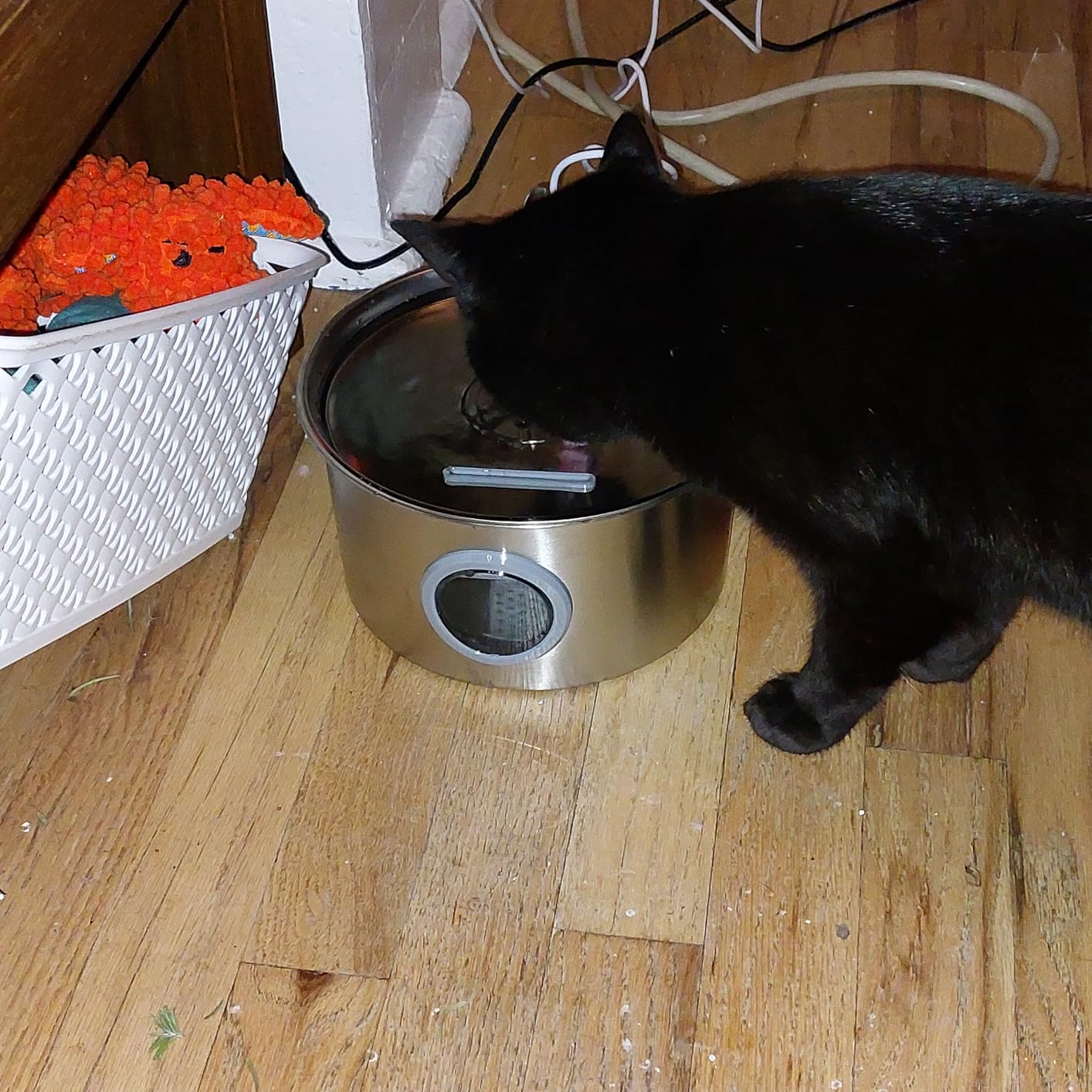 Cat Water Fountain Stainless Steel: Cat Fountain for Drinking - 88oz/2.6L customer photo 2