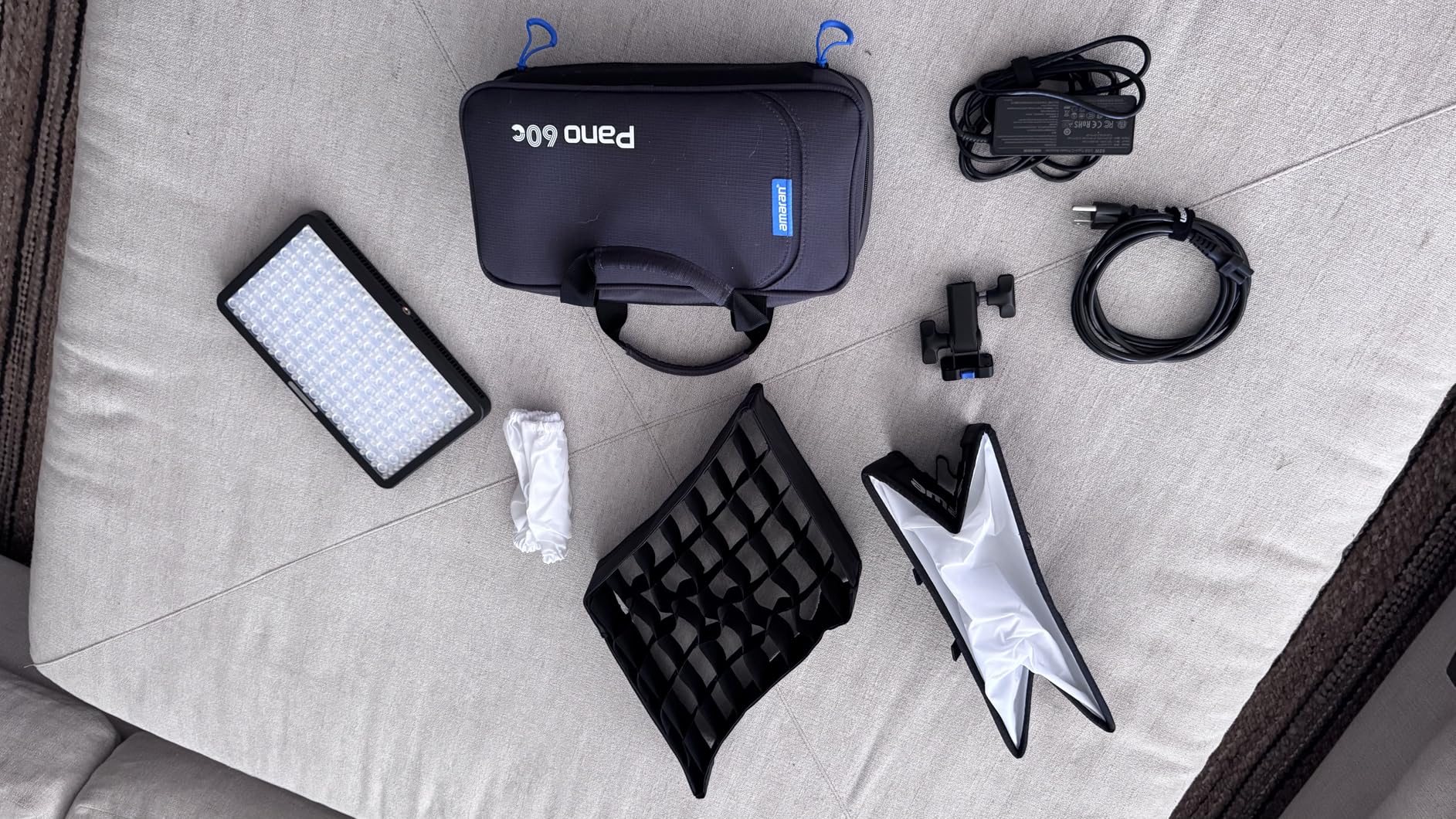 Amaran Pano 60c Kit Led Video Panel Light 60W RGBWW Full Color Lights, CCT 2,300K-10,000K, 12 Lighting Efects, App Control, Support USB-C PD, with Softboxes and Carrying Case (Charcoal) customer photo 1