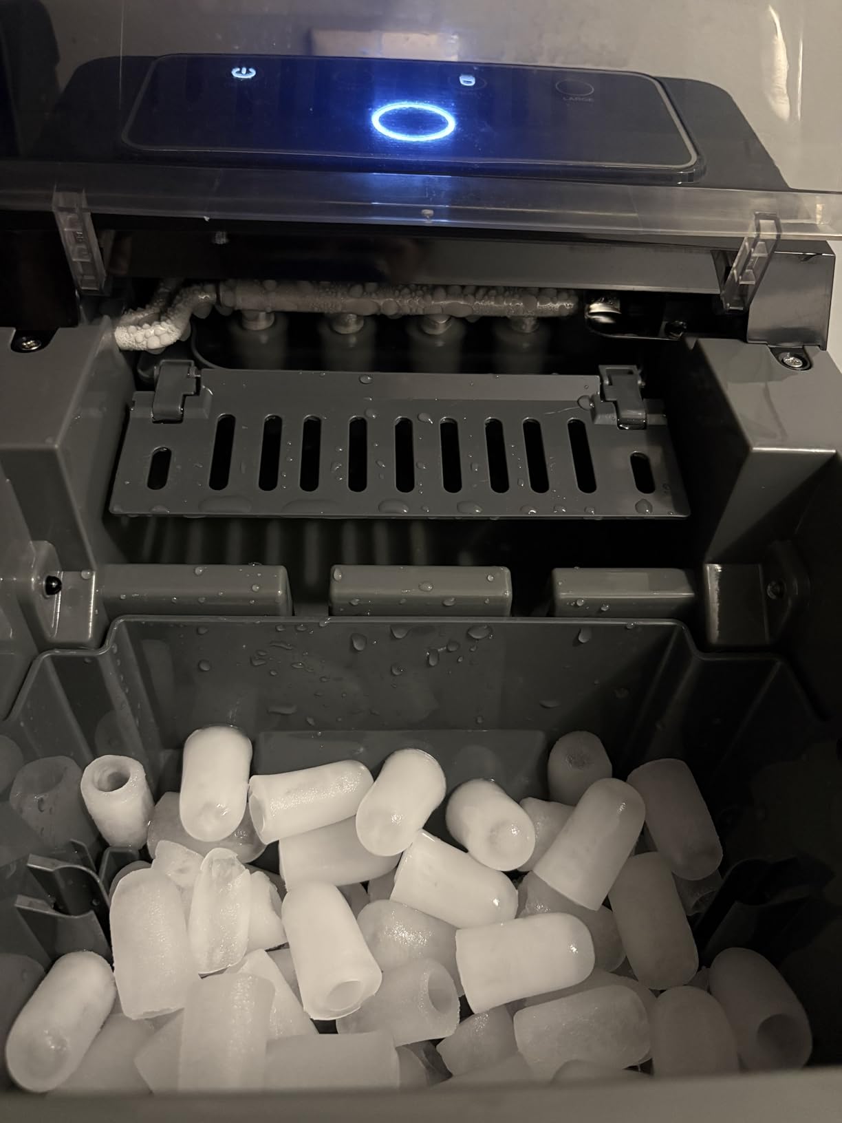 Silonn Ice Maker Countertop with Expandable 2.5L Ice Basket & 1.8L Water Tank, 9 Bullet Ice Cubes in 6 Mins, Portable Ice Maker with LED Touch Control, Self-Cleaning customer photo 2