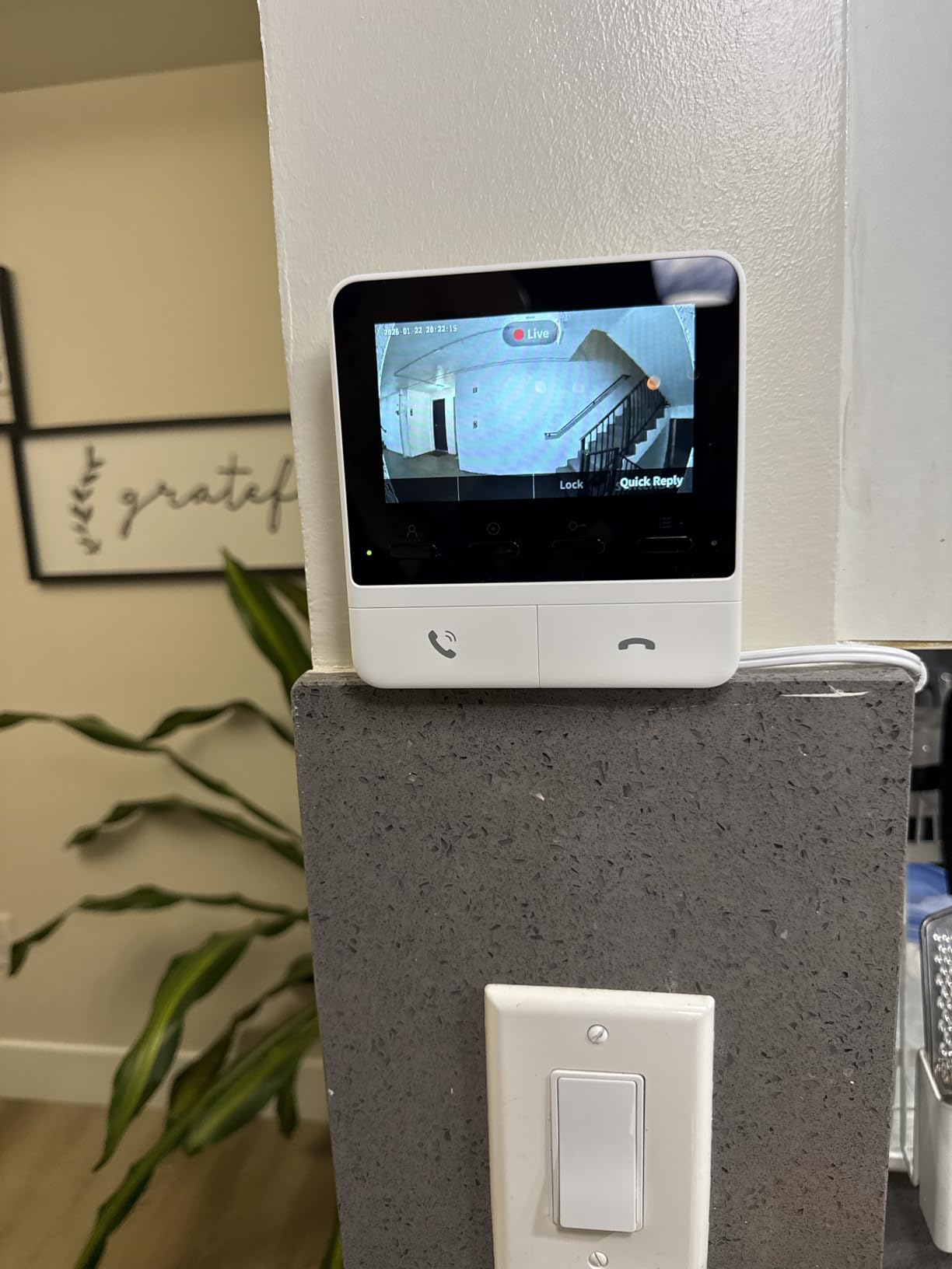 SwitchBot Video Doorbell Camera Wireless with Monitor, No Subscription, 4.3 Inch Screen, Battery Powered, Head-to-Toe View, 2K FHD, 2-Way Audio, Motion Detection, Works with Alexa/Google/Home Assistant customer photo 2