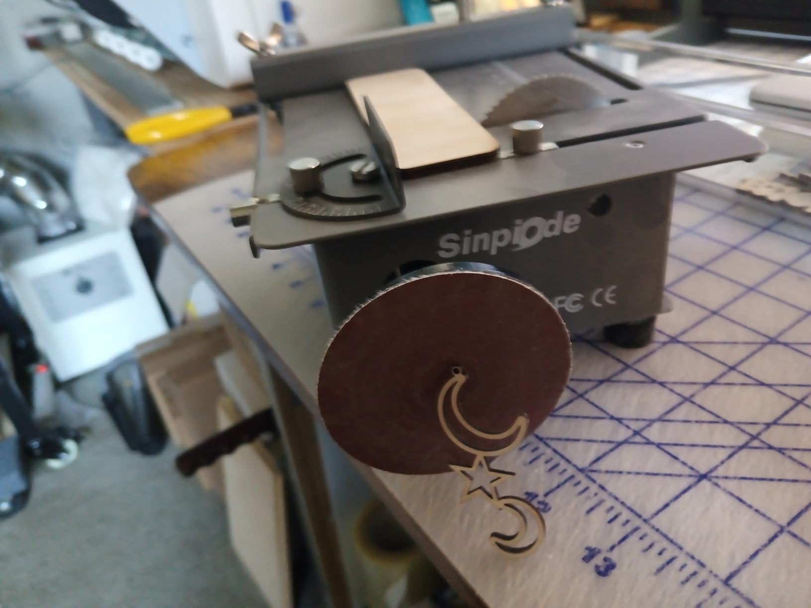 Mini Table Saw, Sinpiode Multi-Functional Desktop Portable Table Saw for Crafts with Adjustable Speed & Angle, All-in-One Cutting, Sanding, Engraving & Drilling Tool for Wood, Acrylic, Plastic, PCB customer photo 1