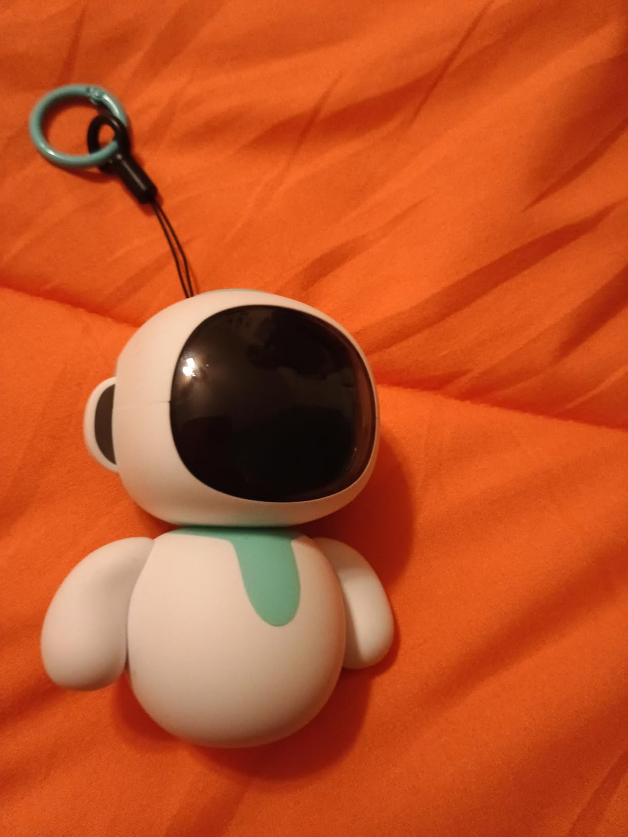 ENERGIZE LAB Eiliko Aquamarine - Your Tiny AI Charm Robot That Matches Every Daily Outfit, Fun Electronic Pendant Toys, for Couples and Best Friends customer photo 1
