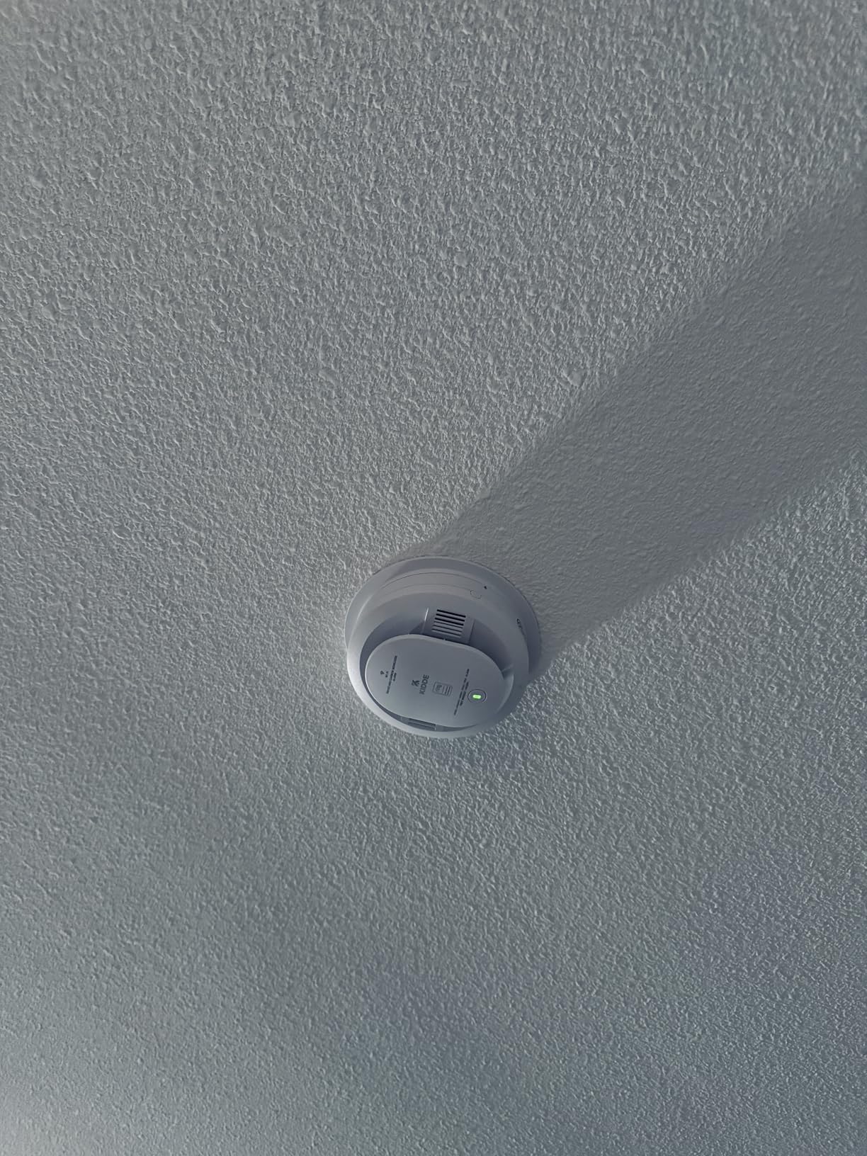 Kidde Smart Smoke and Carbon Monoxide Detector, Ring App Enabled for Real-Time Notifications, Hardwired Alarm, AA Backup Battery customer photo 1