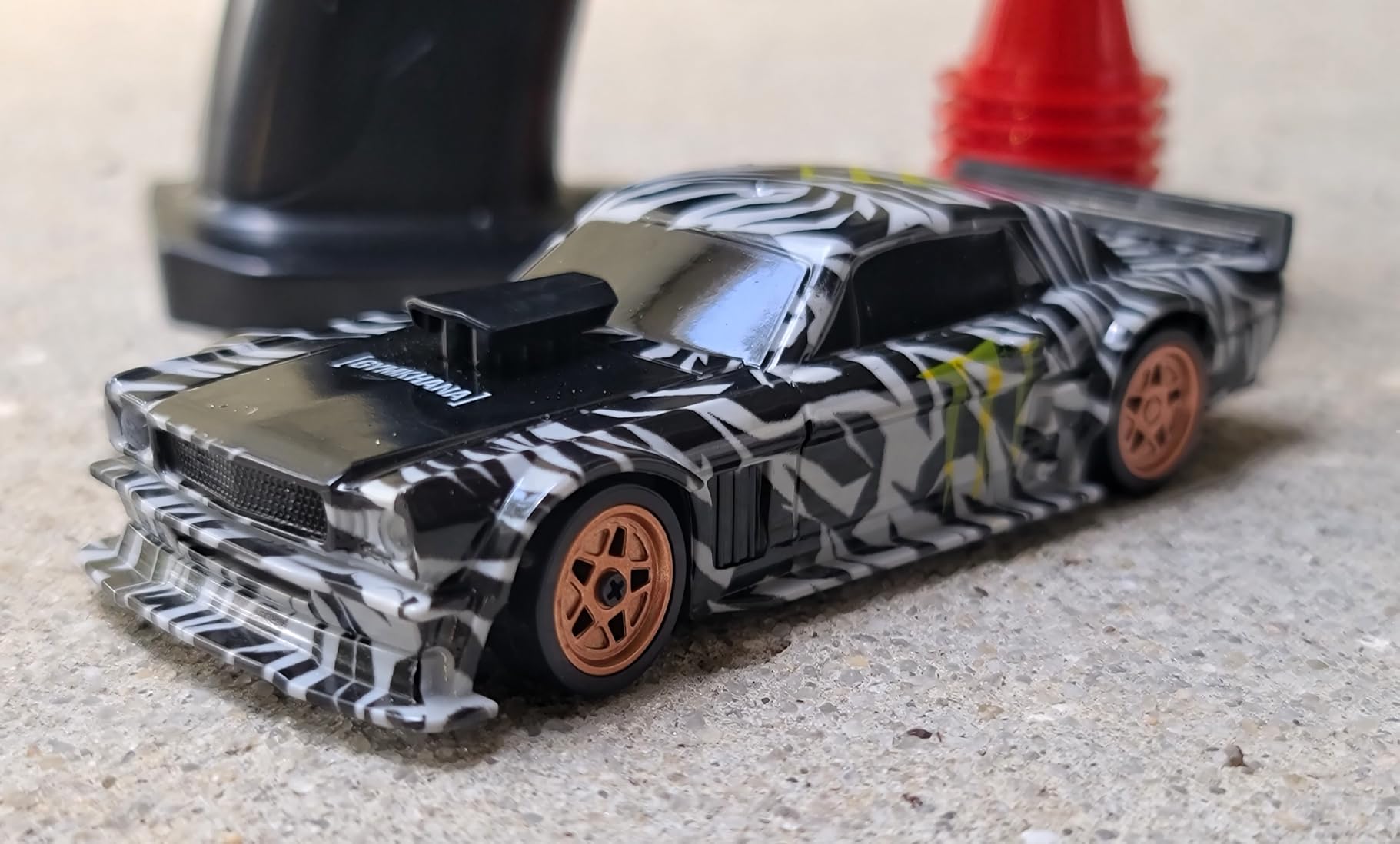 4WD Edition 1/43 Scale Mini RC Drift Car, Toys for Age 8-14 Old Birthday Gifts, High Speed Racing Micro Small with Full Proportional RTR 2.4GHz Remote 2 Tire Sets 8 Cones - Silver customer photo 2