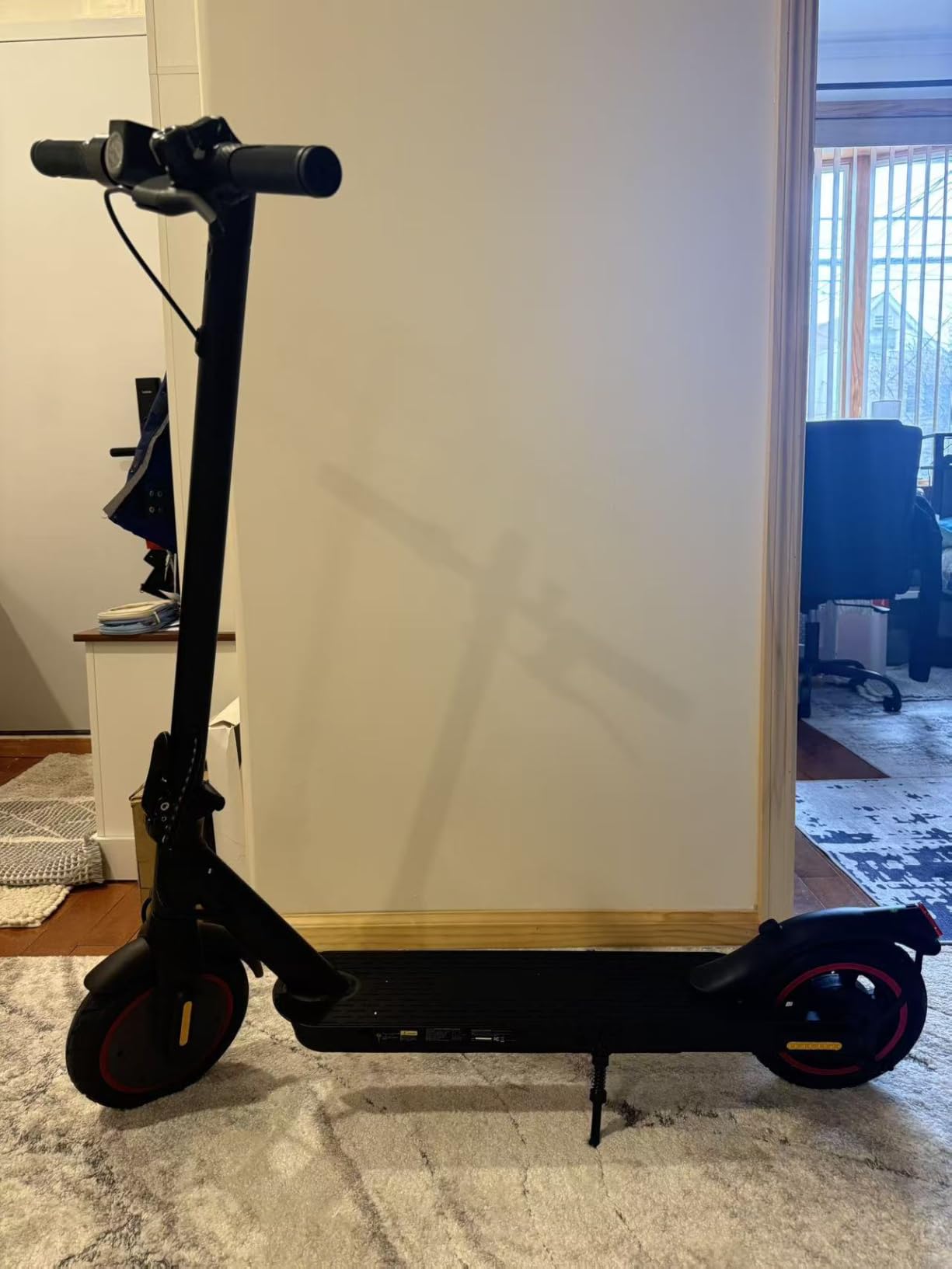 Electric Scooters - Electric Scooter for Adults, 500W Motor, 18/21 Max MPH, 21 Miles Range, APP Control, Lightweight Foldable E-Scooter customer photo 1