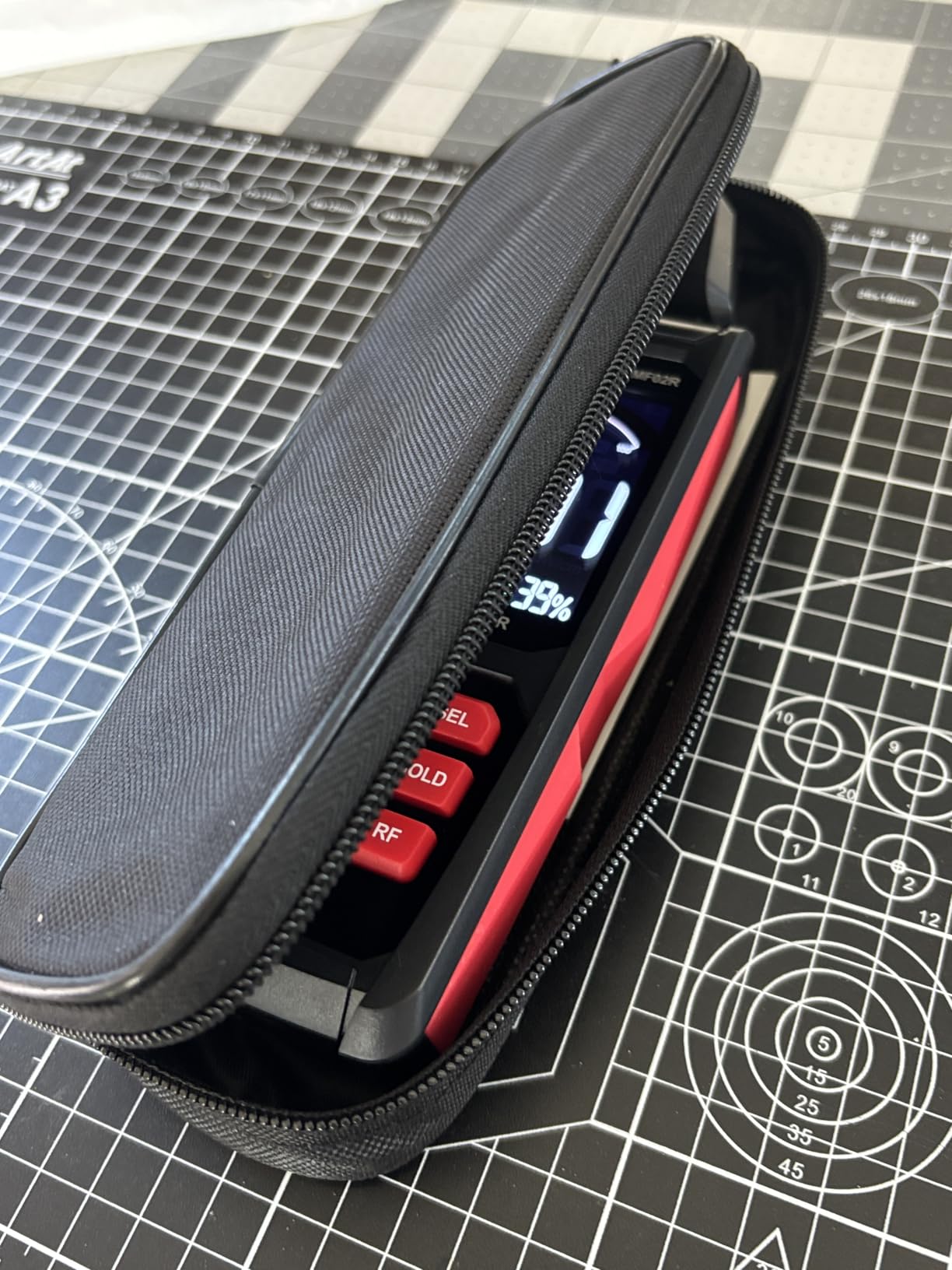 TEMIRUP 5 in 1 Handheld EMF Meter Radiation Detector, Detects EF, RF, MF, WiFi Signal, Temperature, Humidity, Rechargeable EMF Reader customer photo 1