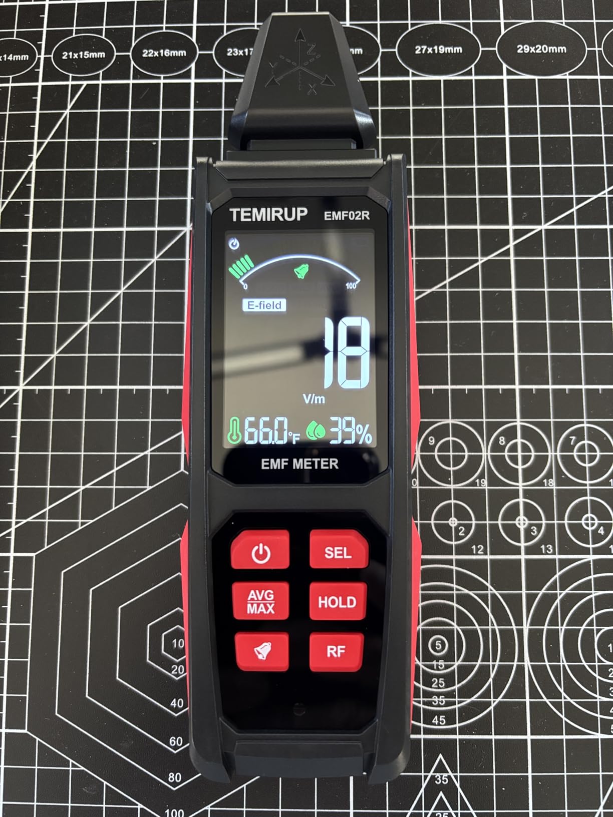TEMIRUP 5 in 1 Handheld EMF Meter Radiation Detector, Detects EF, RF, MF, WiFi Signal, Temperature, Humidity, Rechargeable EMF Reader customer photo 2
