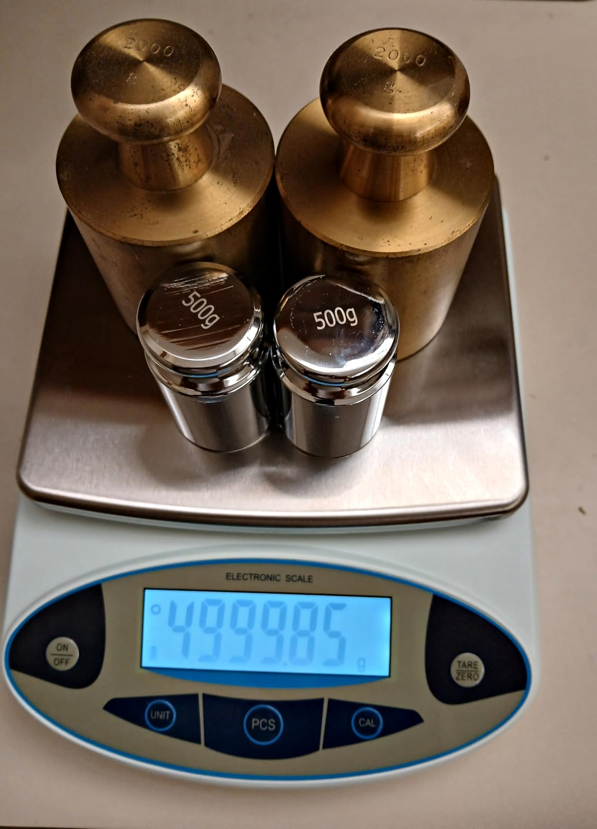 Antstone lab Scale 6000g x 0.01g Digital Gram Scale 0.01g Accuracy High Precision Scientific Analytical Balance for Laboratory, Jewelry Weighing (6000g, 0.01g) customer photo 1