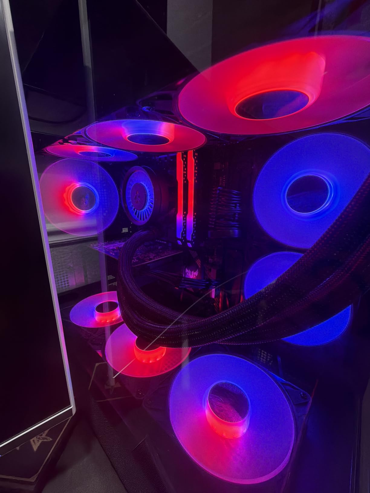 MSI MAG A750GLS PCIE5, Fully Modular Compact Gaming 750W Power Supply, 80+ Gold, ATX 3.1 & PCIe 5.1 Ready, Native Dual-Color 12V-2x6 Cable, Low-Noise, Embossed Jacket Cables, 10 Year Warranty customer photo 1