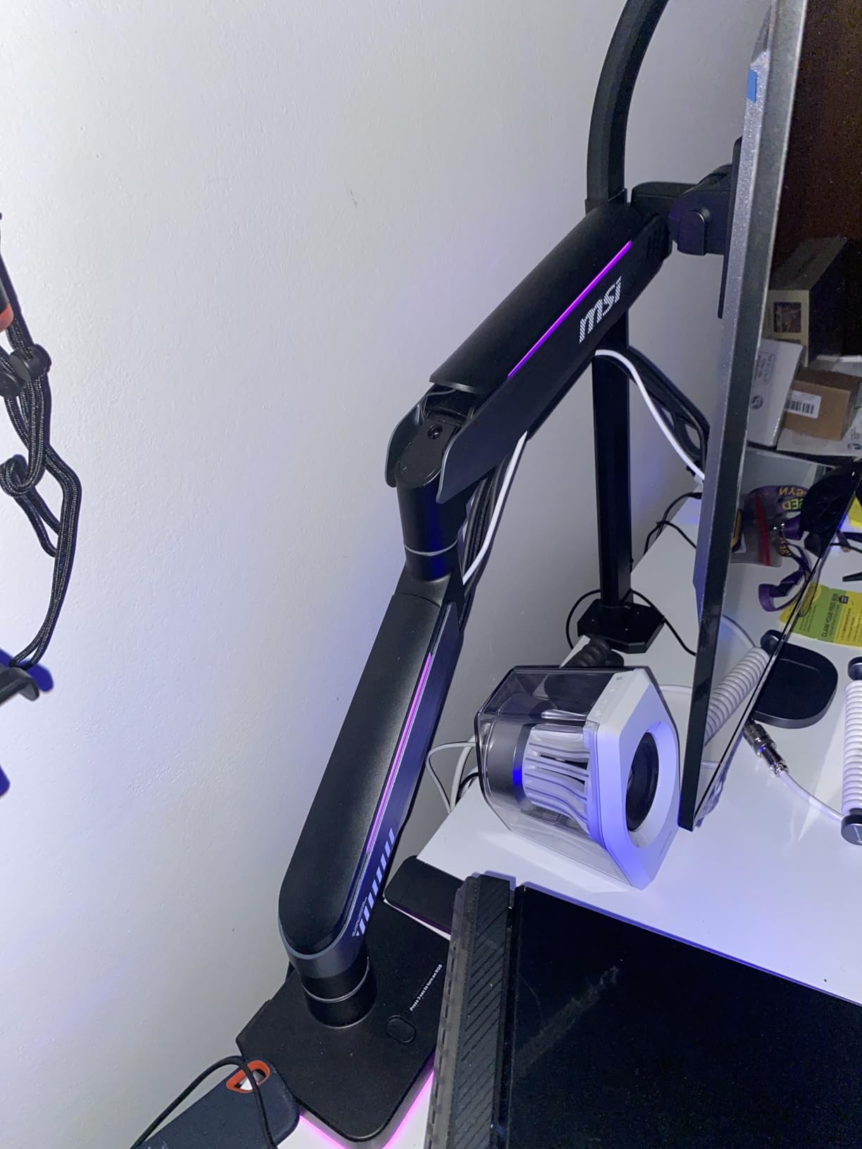 MSI MPG MT201R V2 - Premium RGB Single Monitor Stand Arm, Supports 17-49