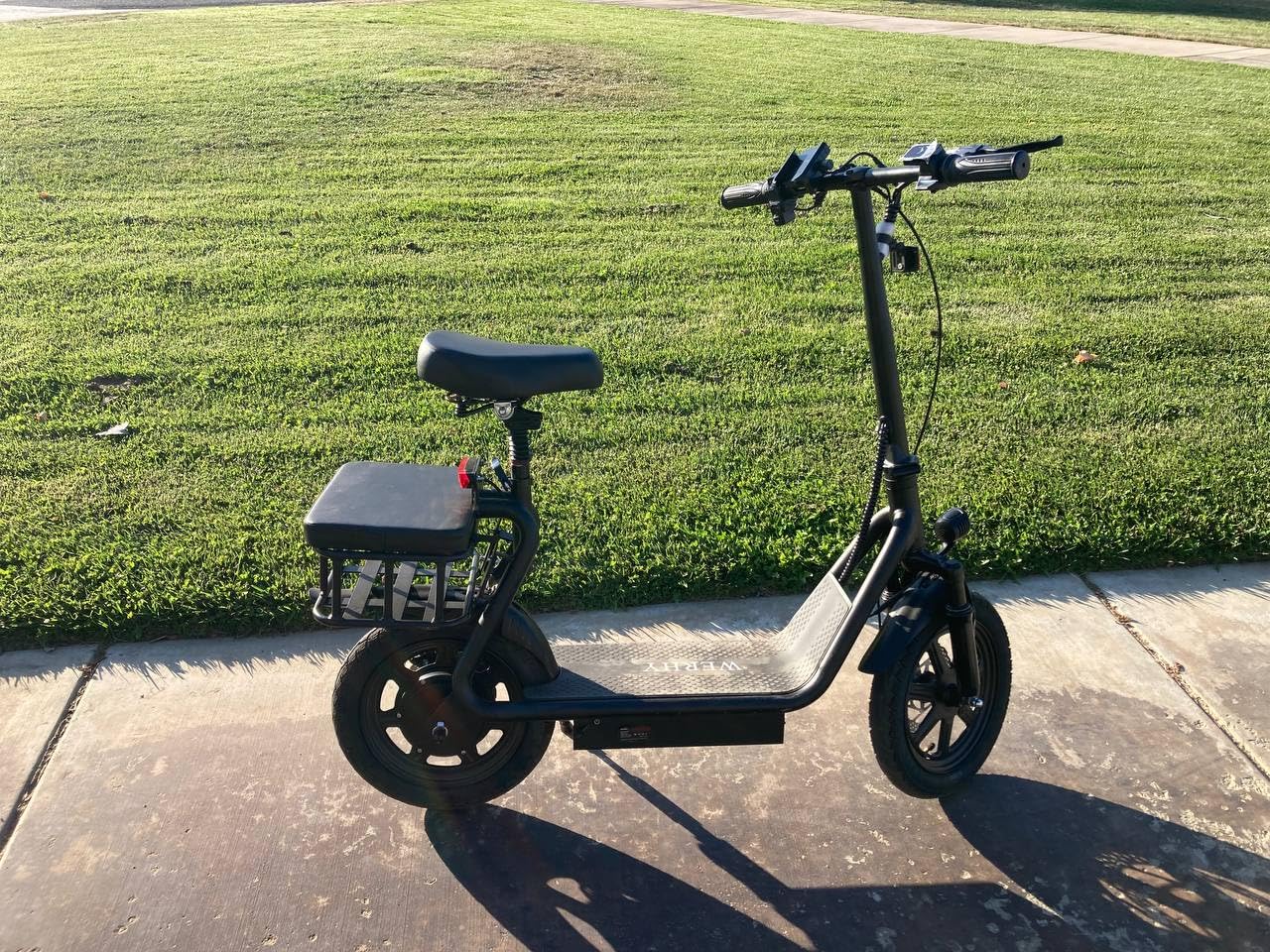 WERHY Electric Scooter, 500W Motor, 14'' Tires, Top Speed 22 mph, Max 27/49 Miles Ranges, Foldable E-Scooter with Suspension & Adult, Digital Display, Cruise Control, Rear Seat Box customer photo 1