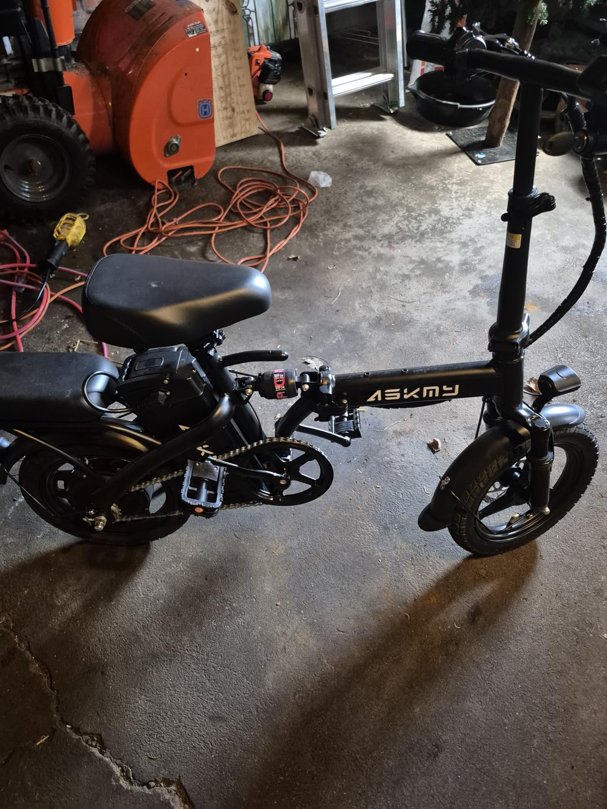 Foldable Electric Bike for Adults and Teens, 700W Peak Motor Ebike with 30-60 Miles PAS Range, 14