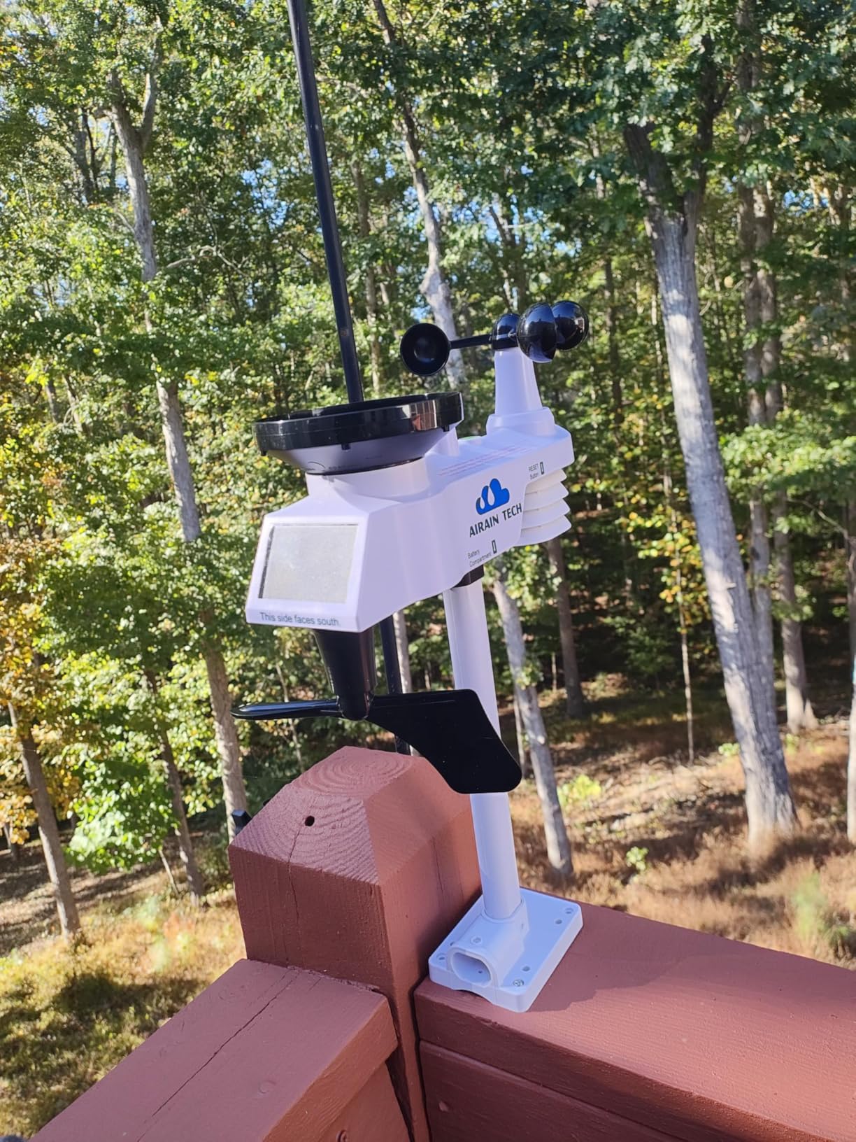 14-in-1 Wireless Weather Station with Outdoor Wireless Sensor, Radio-Controlled Clock, Rain Gauge, Wind Speed/Direction, Moon Phase, Wind Chill Index, Outdoor Dew Point, Barometer customer photo 2