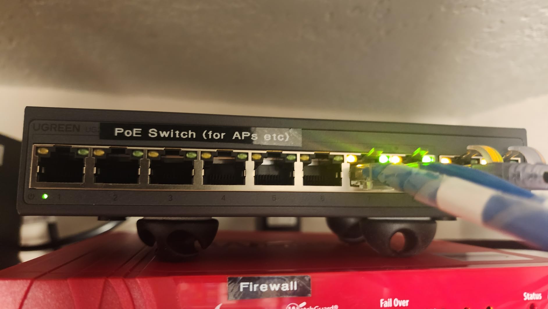 UGREEN Ethernet Switch, 10-Port PoE Switch, 8 PoE+@60W + 2 Gigabit Uplink, Plug & Play, Standard/Port Isolation(VLAN)/Extend Mode, PoE Auto Recovery, Metal Unmanaged Network Hub for Security Camera customer photo 2