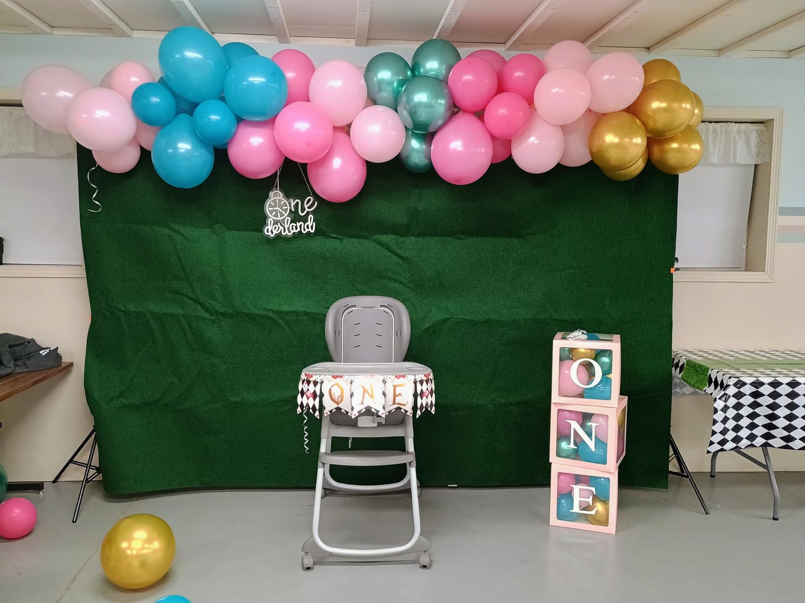 Hemmotop Backdrop Stand 10x8ft (WxH), Photography Background Stand for Parties, Adjustable Photo Backdrop Stands Kit for Wedding, Photo Booth, Party, Decoration customer photo 2