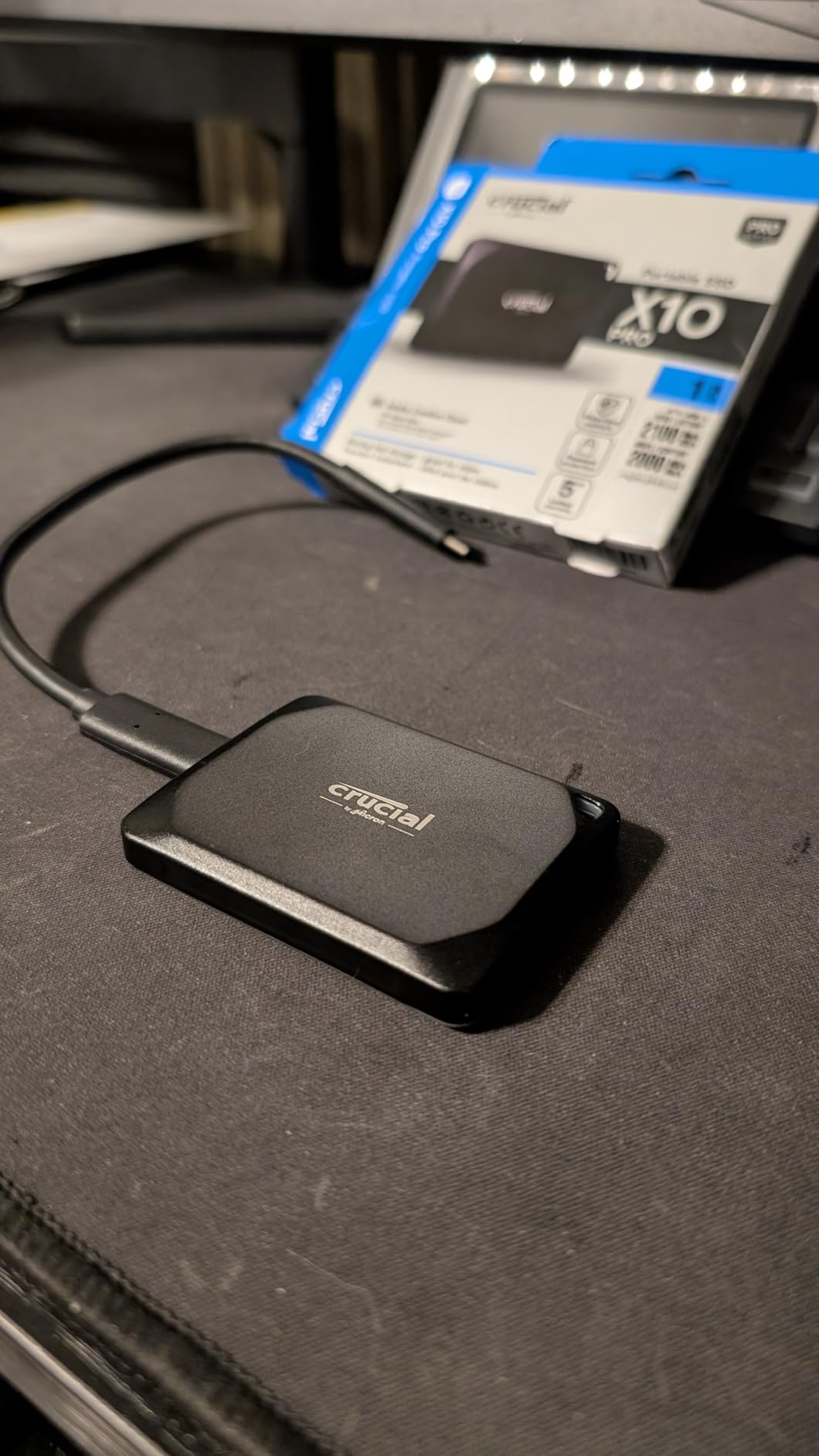 Crucial X10 Pro 2TB Portable SSD, Up to 2,100MB/s Read, 2000MB/s Write, USB 3.2 USB-C, External Solid State Drive, Durable Storage for Professional Creators, Gold customer photo 2